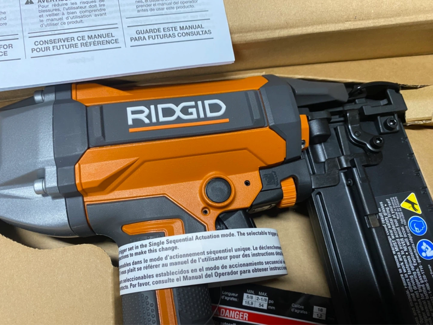 RIDGID 18-Gauge 2-1/8”  Brad Nailer New in box - photo 2