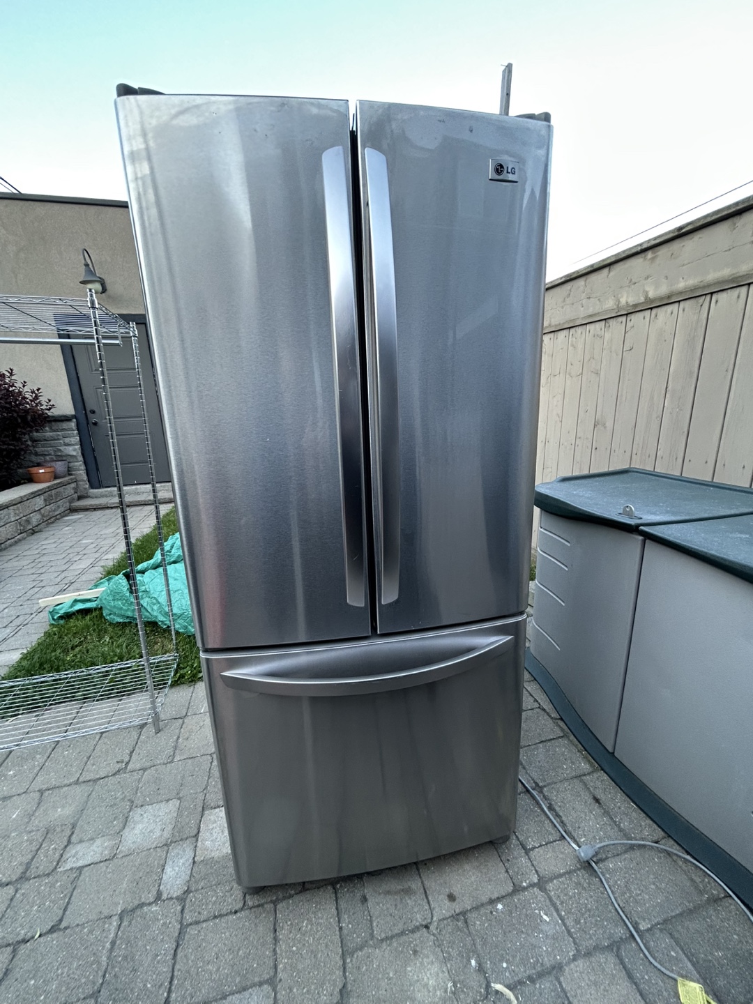 LG Stainless Steel French Door Refrigerator and Glass Top Stove - photo 3