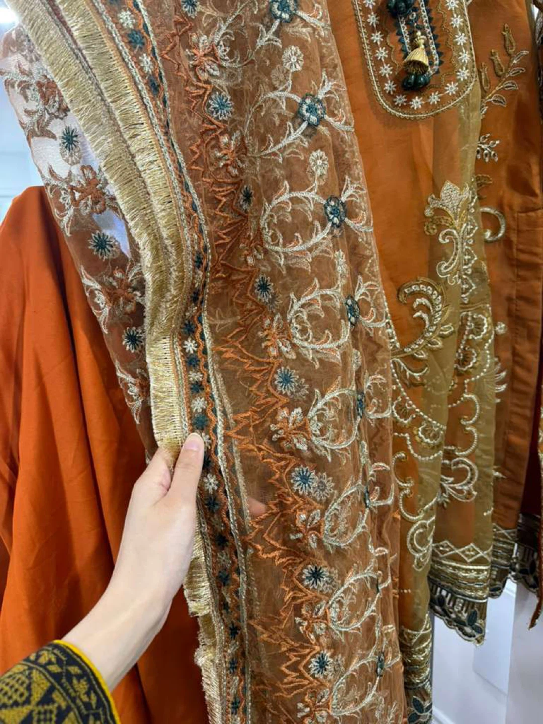 Orange Embroidered Kurti with Dupatta and Pants - photo 3
