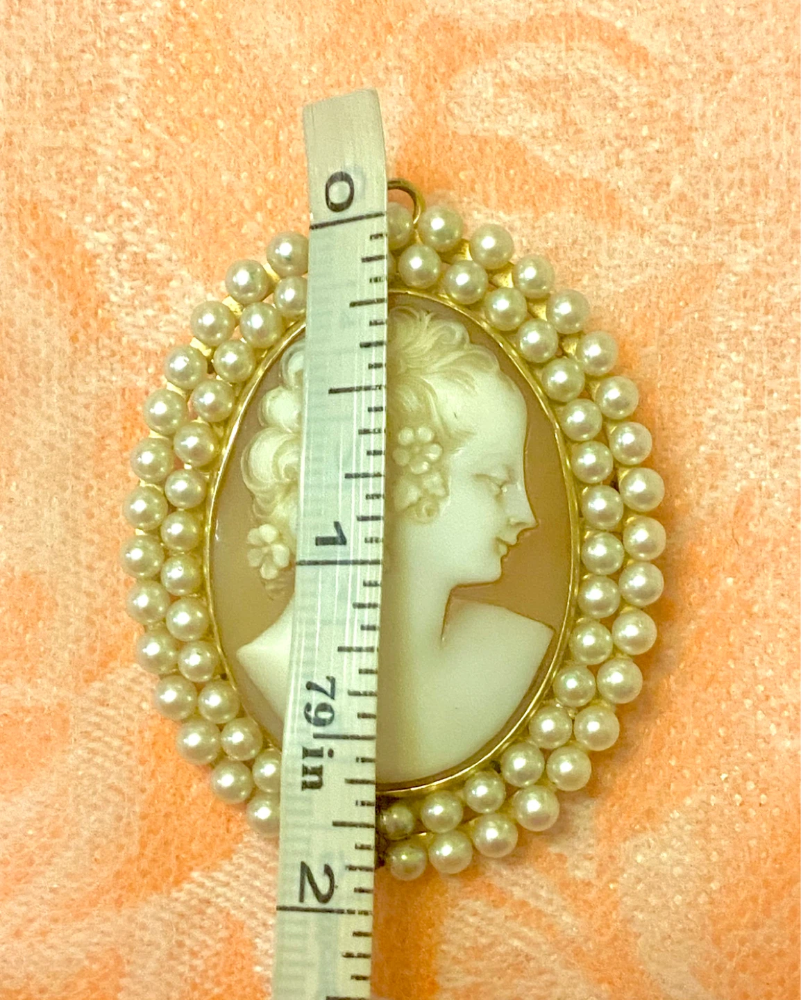 Vintage 14k Gold Cameo Brooch with Pearls - photo 5