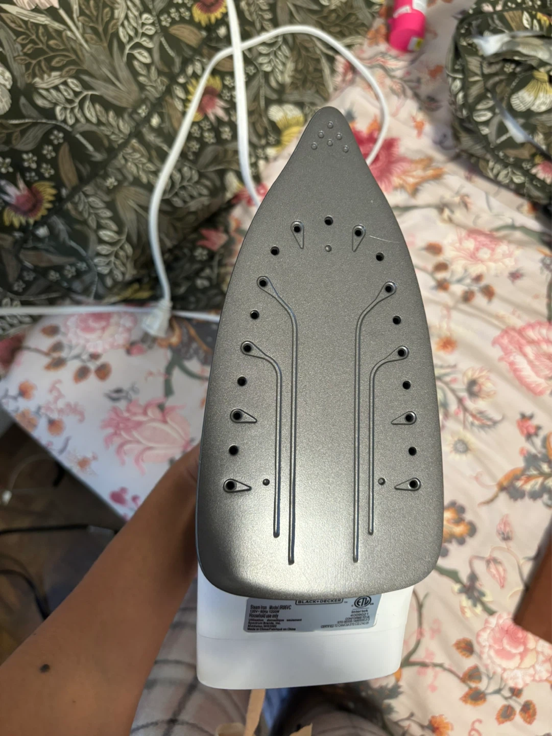 Black+Decker EvenSteam Iron - photo 2