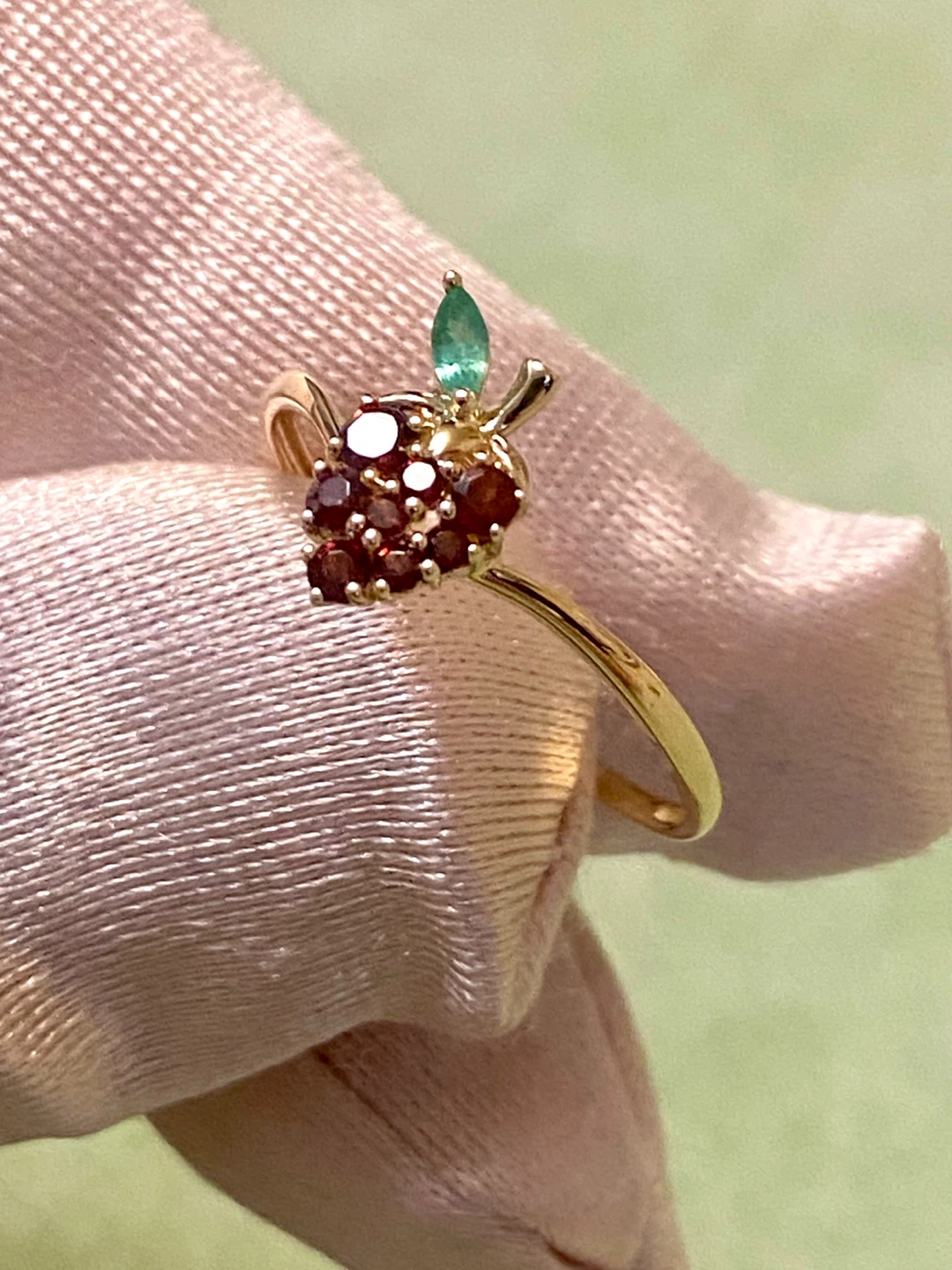 14 K Gold Strawberry 🍓 ring with gemstones - photo 4