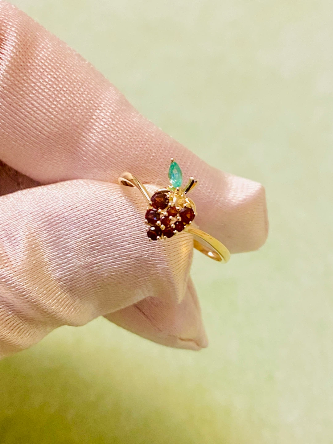 14 K Gold Strawberry 🍓 ring with gemstones - photo 3