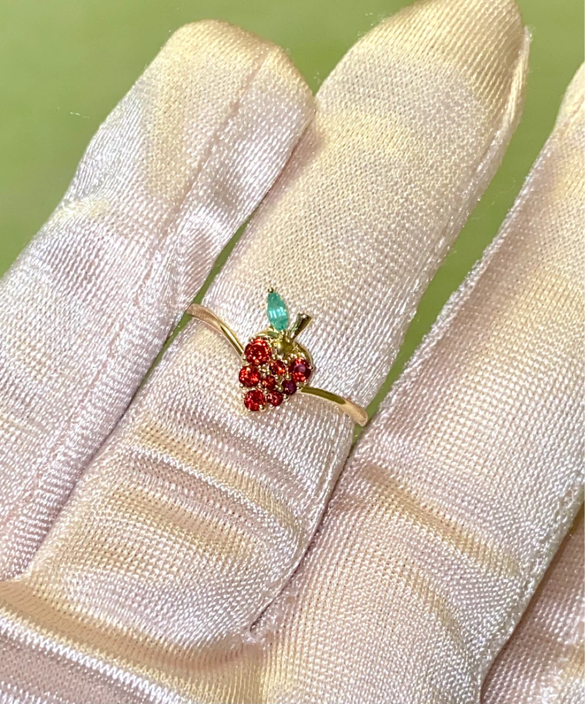 14 K Gold Strawberry 🍓 ring with gemstones - photo 2