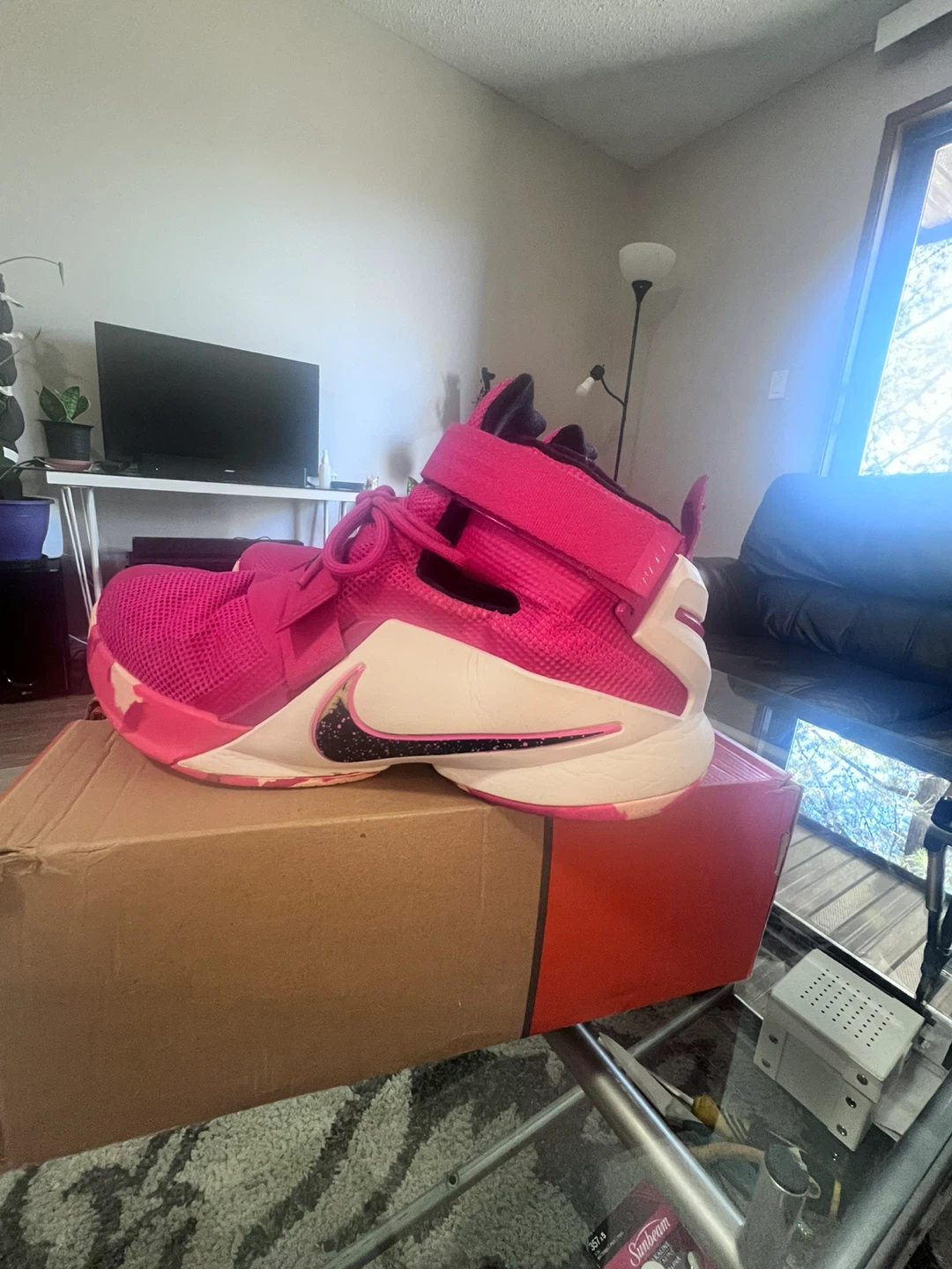 Nike LeBron soldier 9 size 10.5mens - photo 2