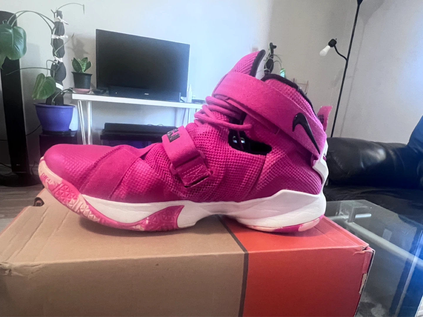 Nike LeBron soldier 9 size 10.5mens