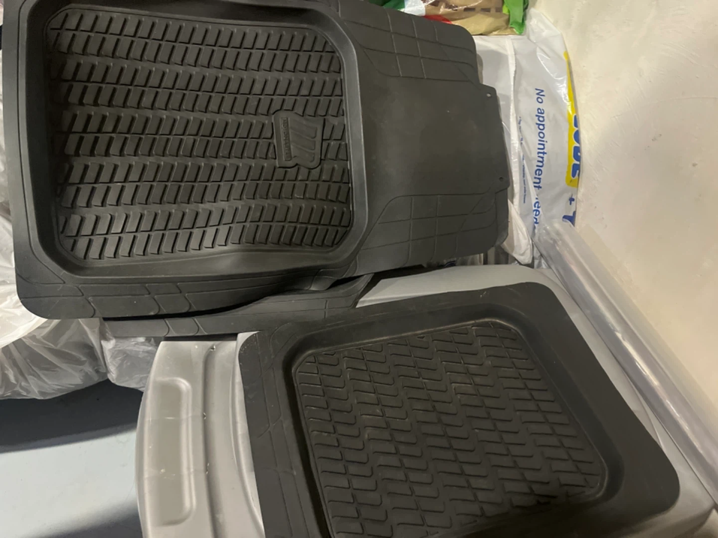 Auto-Lok Rubber Floor Mats Set