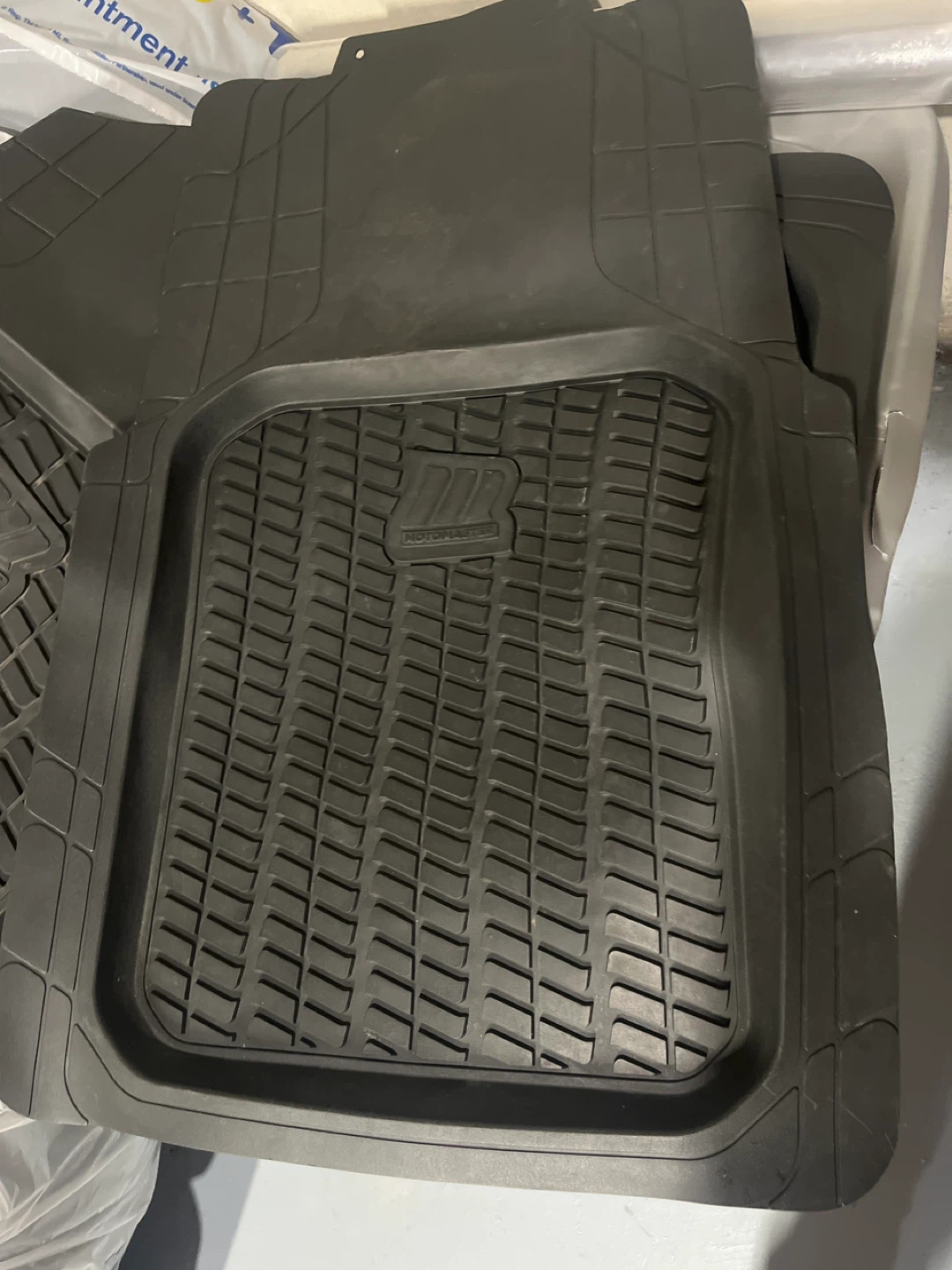 Auto-Lok Rubber Floor Mats Set - photo 3