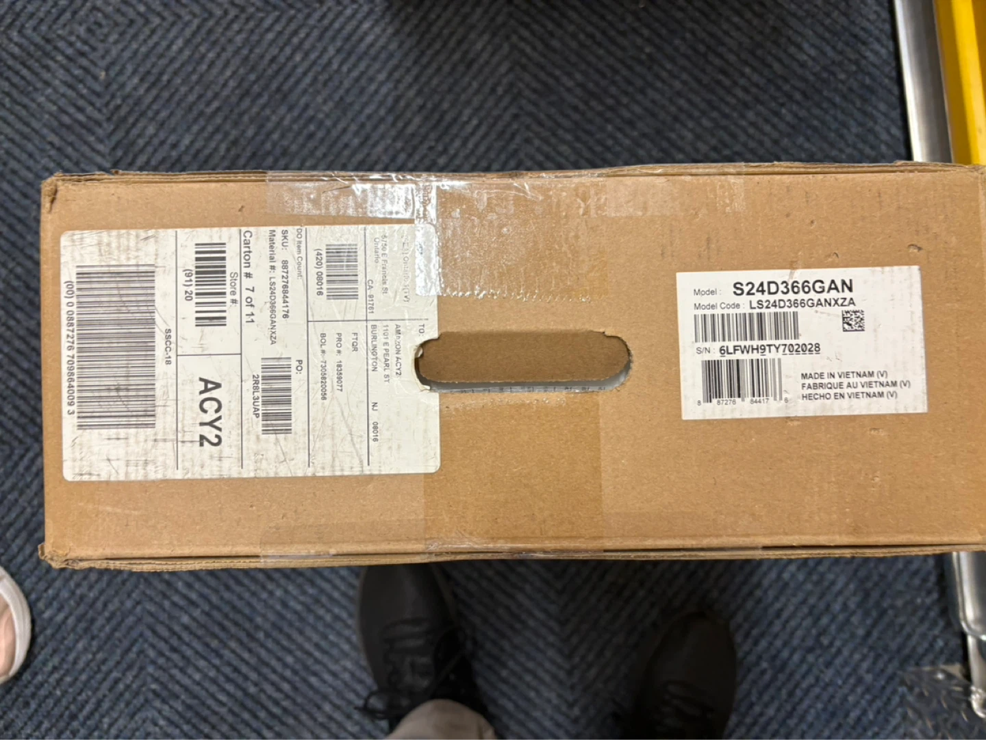 Samsung 24" FHD 100Hz Curved Monitor - photo 3