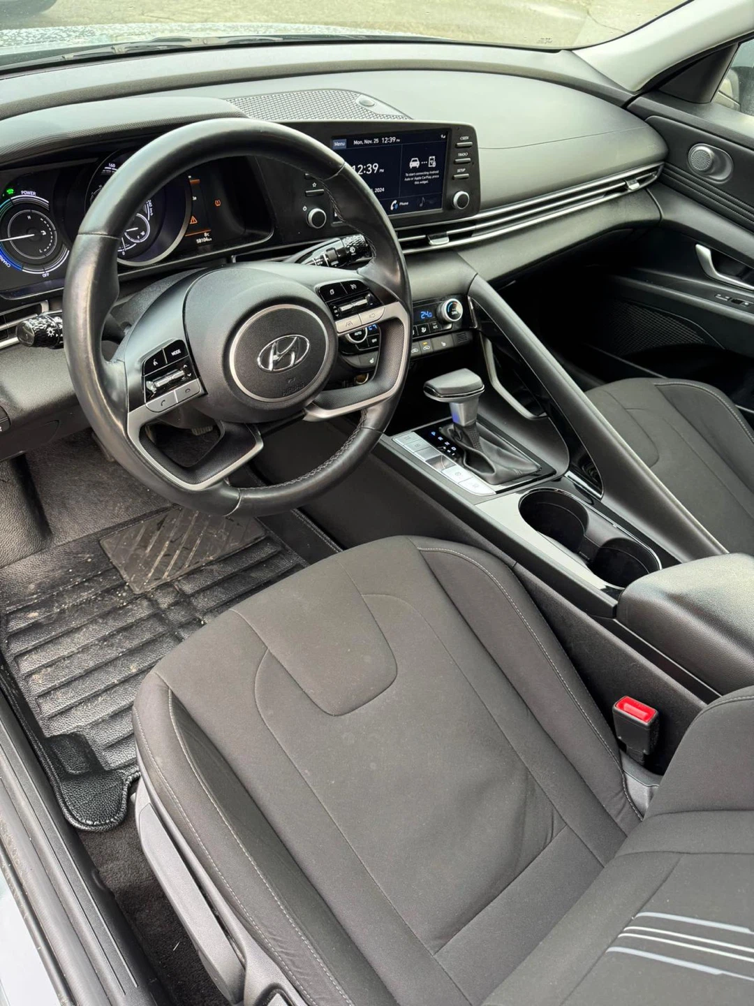 Hyundai Elantra Sedan 2022 hybrid - photo 3