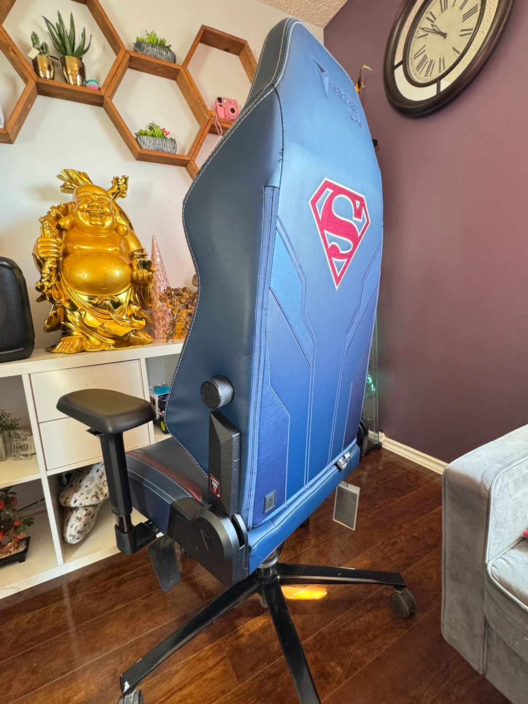 Secretlab Superman Gaming Chair - photo 3