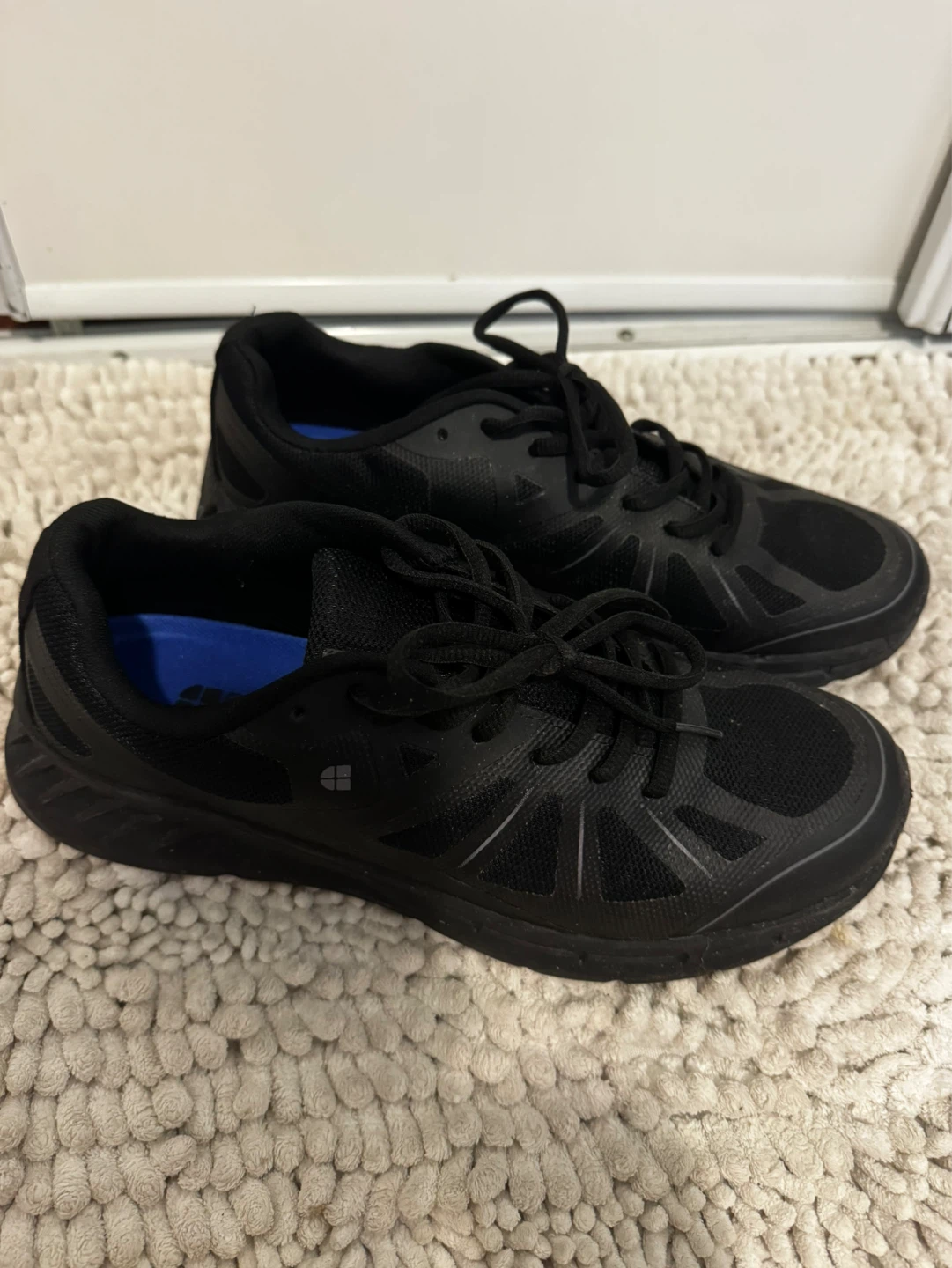 SHOES:CREW Black Running Shoes