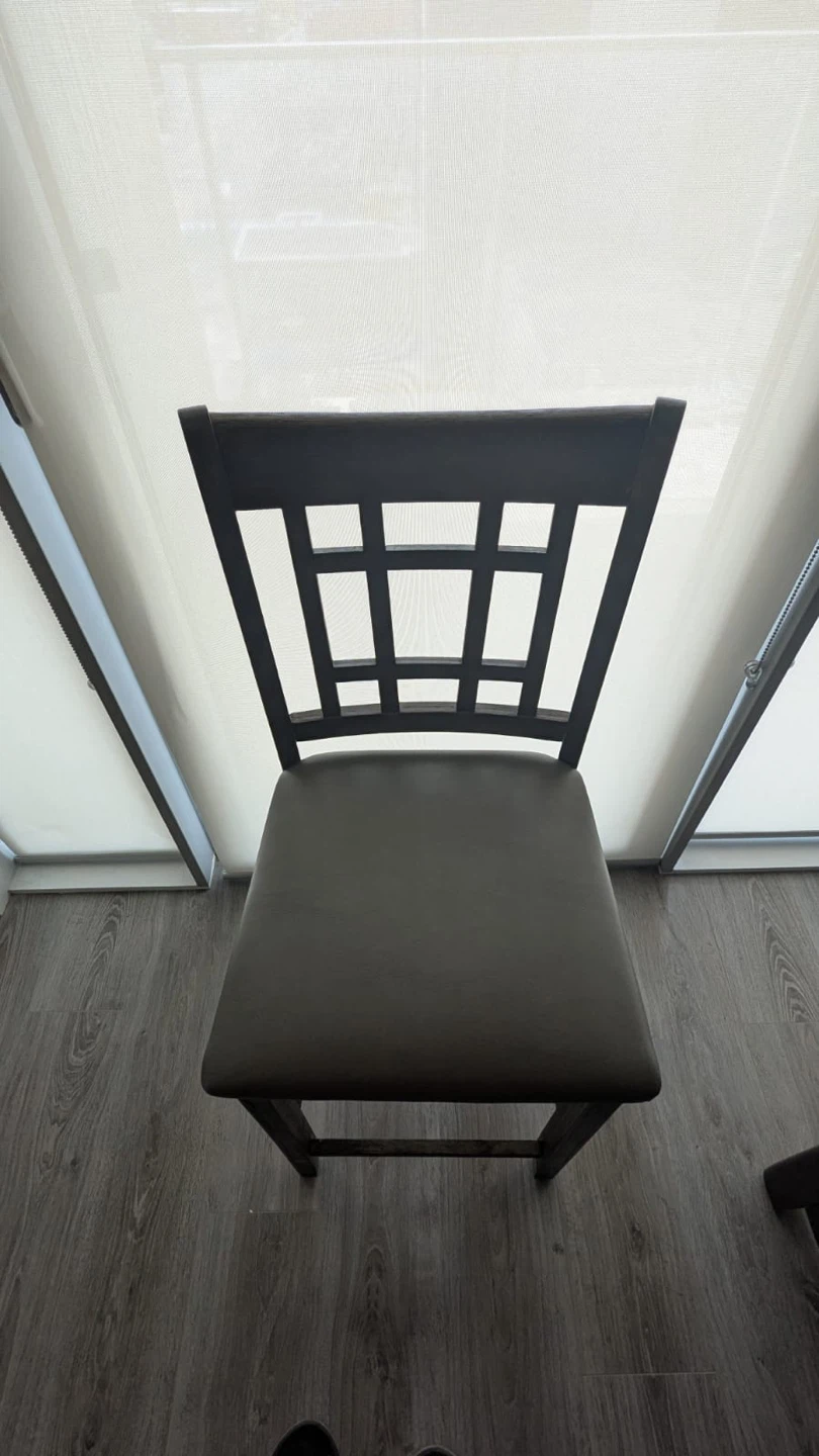 Round Dining Table with 4 Chairs - photo 2