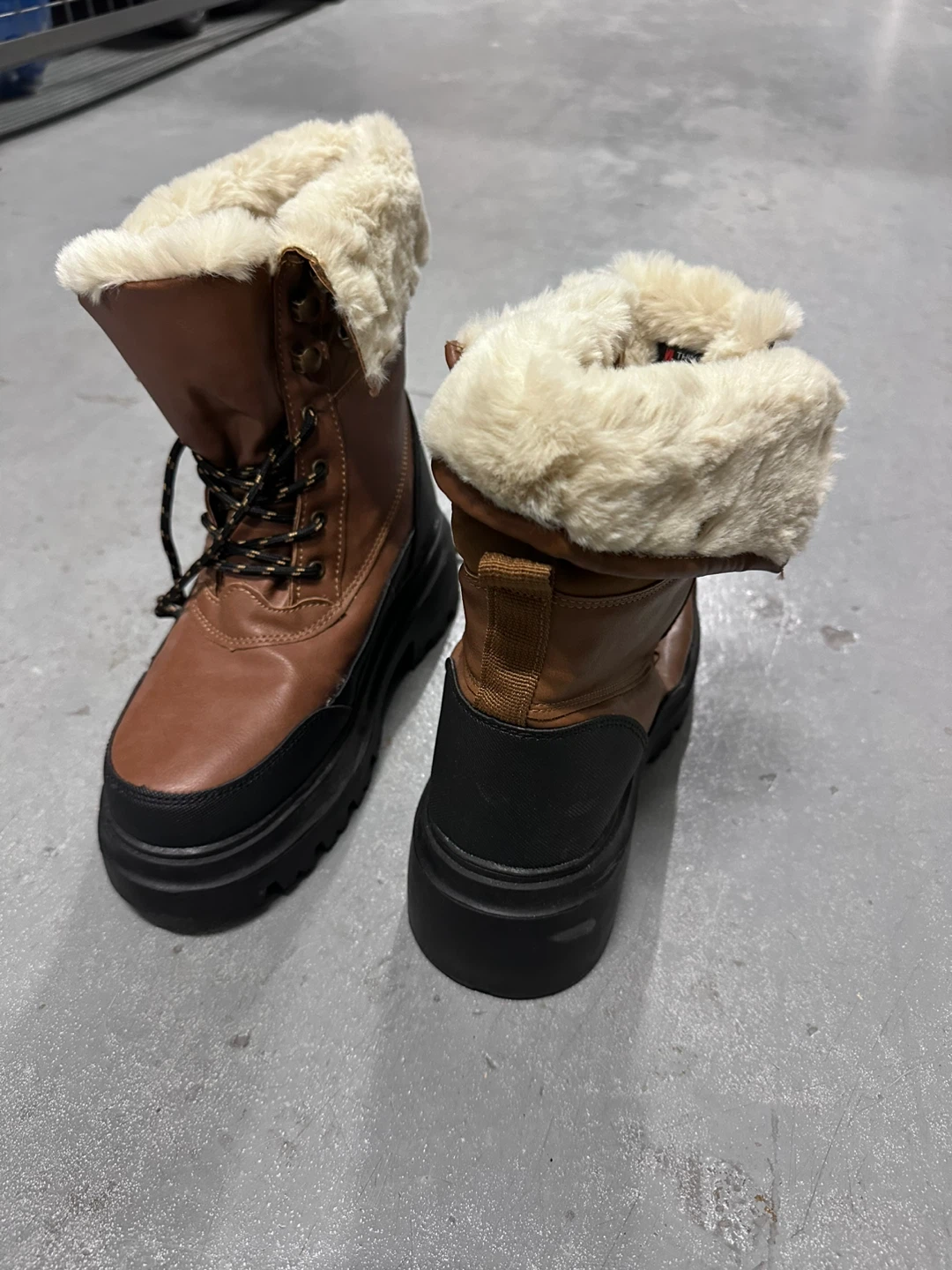 Women Winter Boots - Size 7