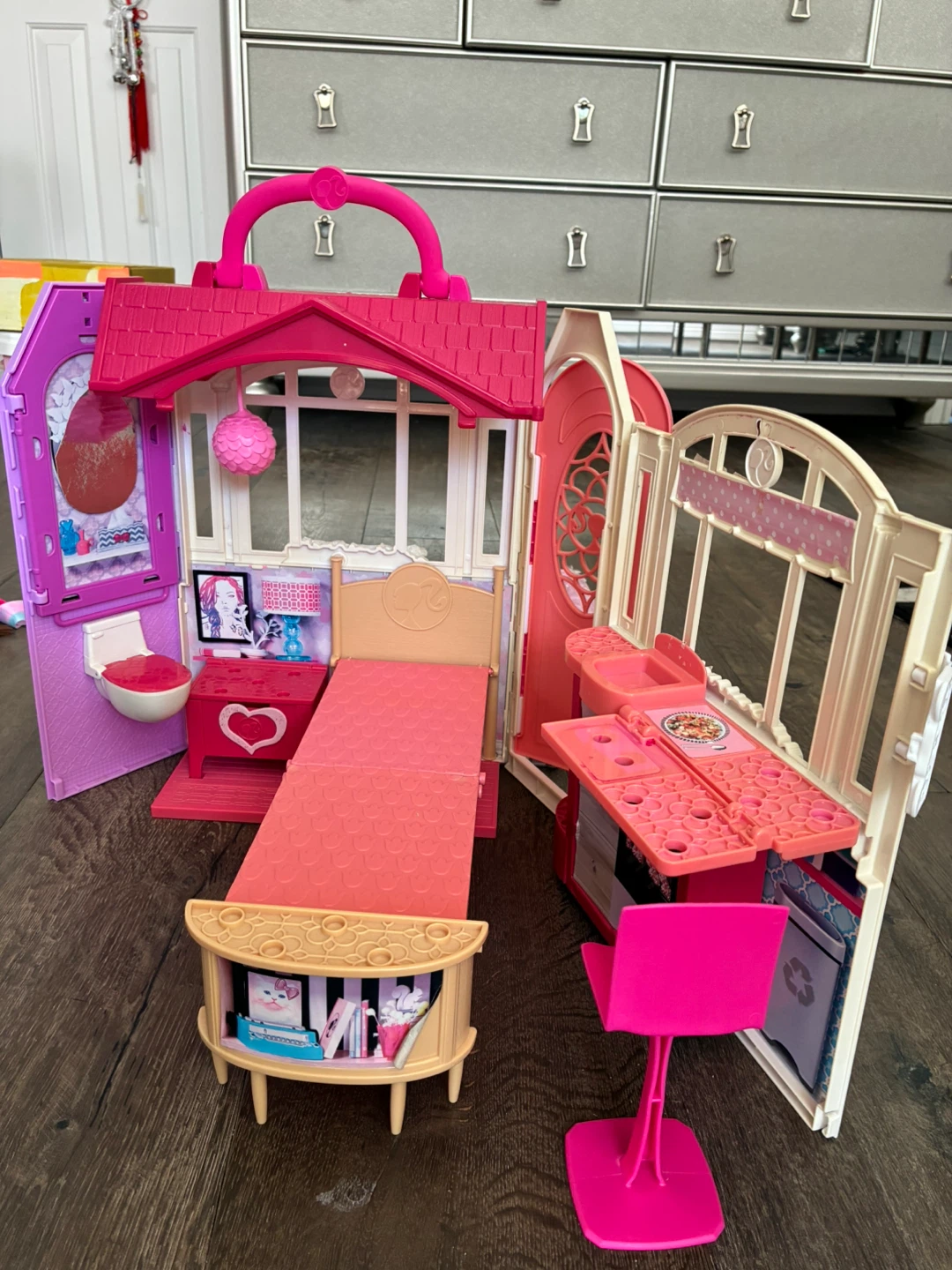 Barbie Dreamhouse Carry Case Playset - photo 2