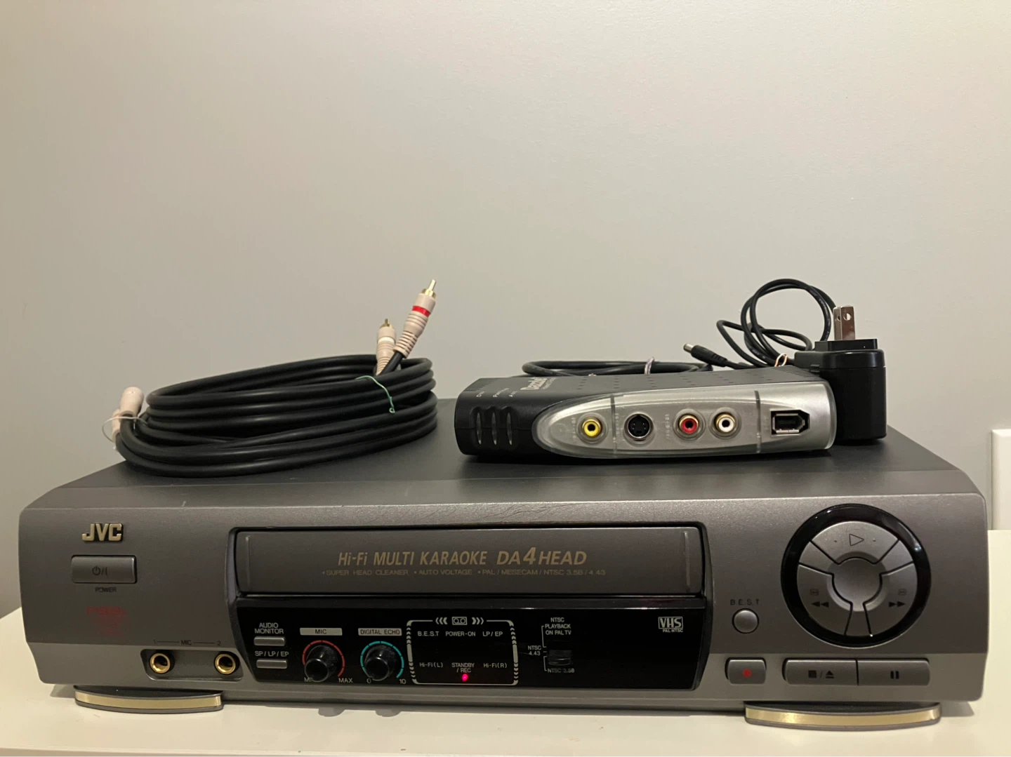 Complete Multi system PAL VCR + capture card