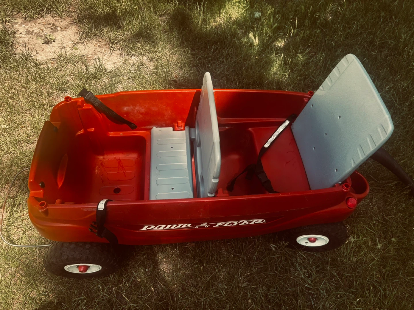 Radio Flyer Wagon with Seats - photo 5