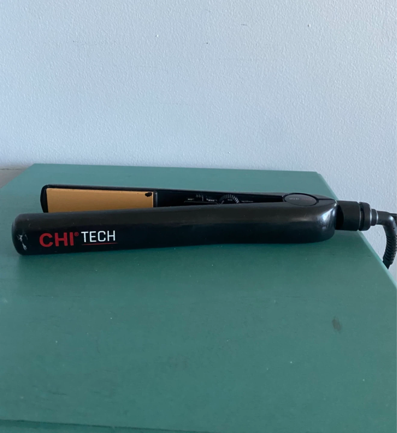 CHI Tech Hair Straightener