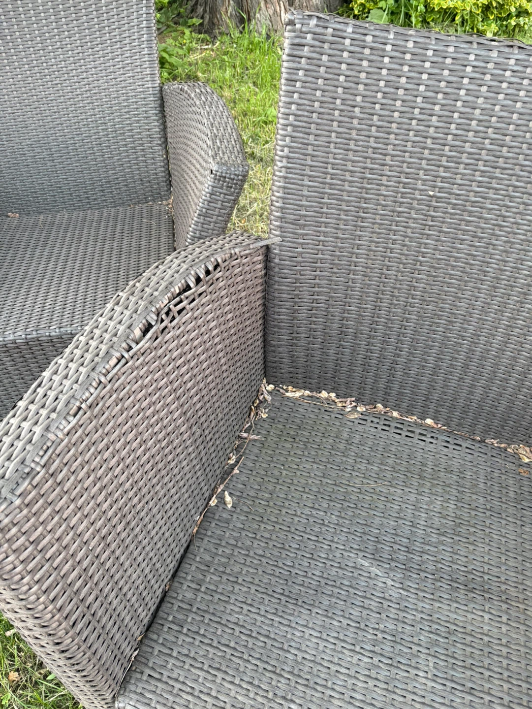 Patio Furniture Set - Wicker Chairs and Table - photo 4
