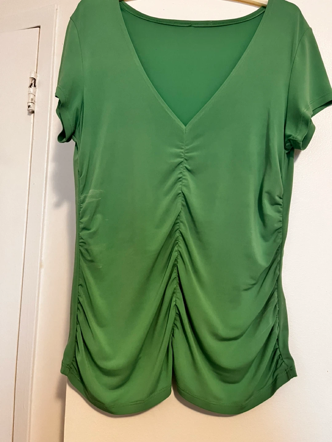 Green Ruched V-Neck T-Shirt S/M size - photo 3