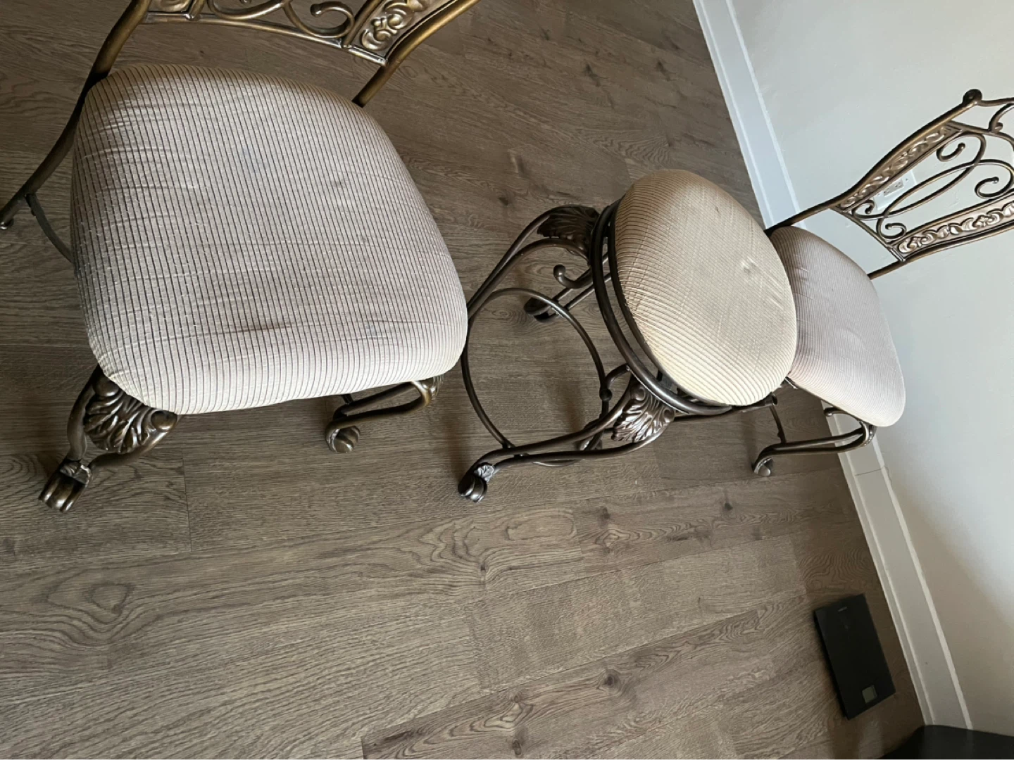 Patio set (2 metallic chairs and 1 rotating seat) - photo 3