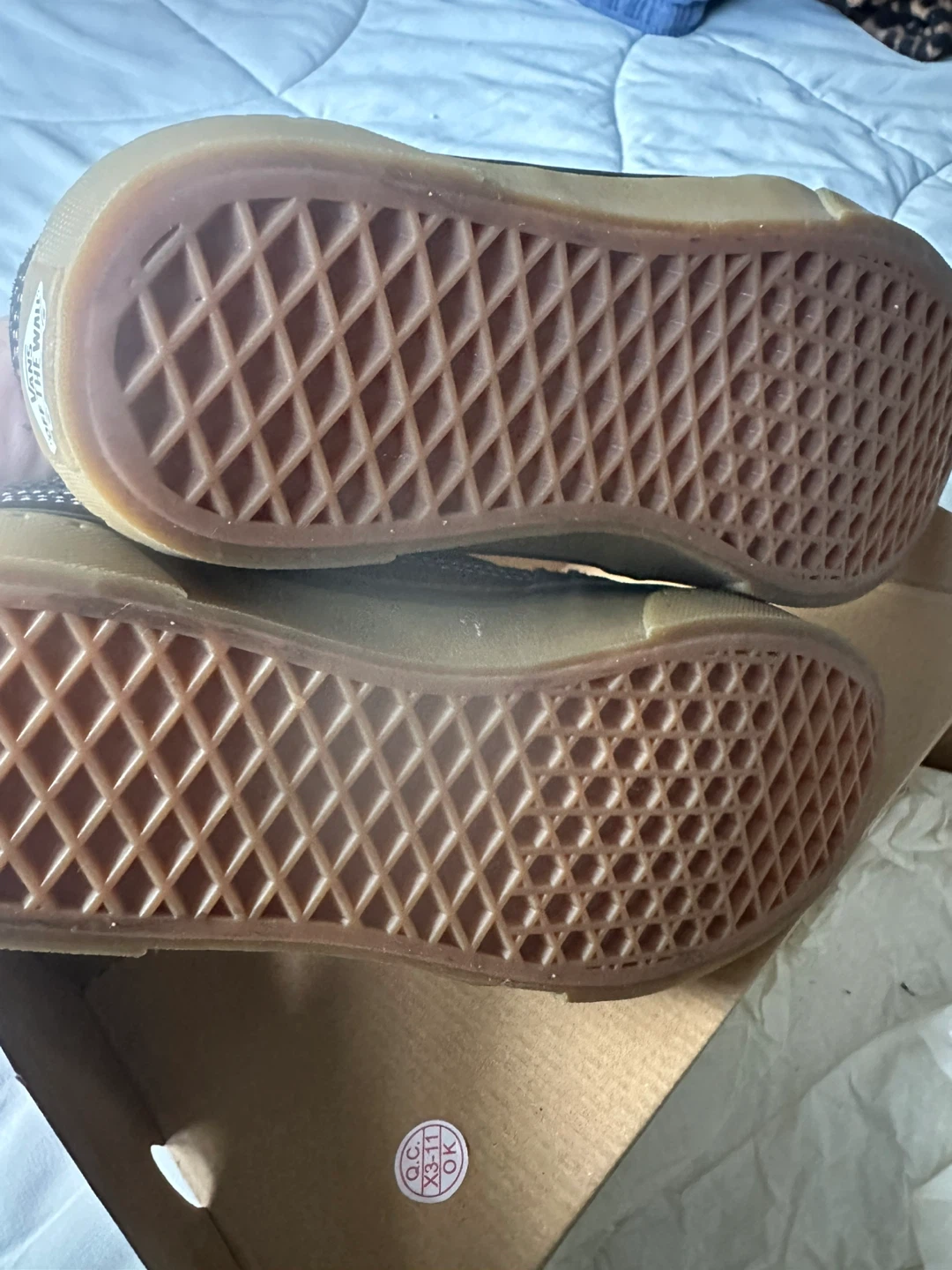 Vans Off The Wall Mid-Top Shoes - photo 4