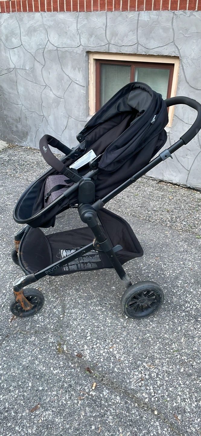 Evenflo Pivot Travel System Stroller