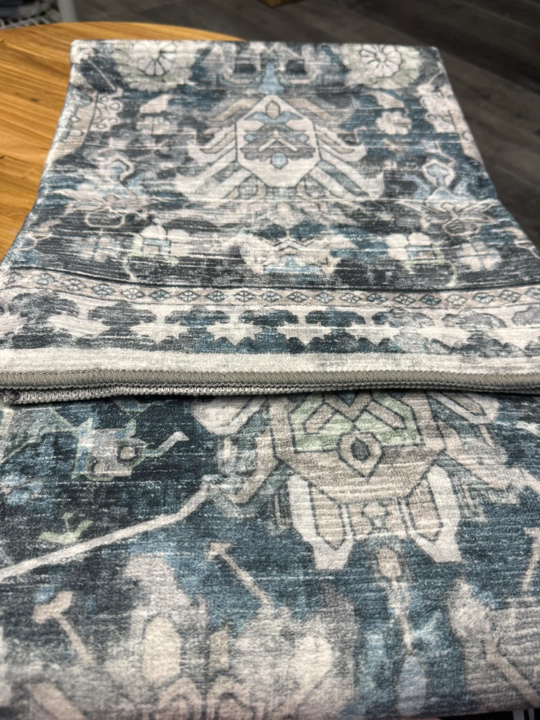 RUGSURE 4x6ft Area Rug - photo 3