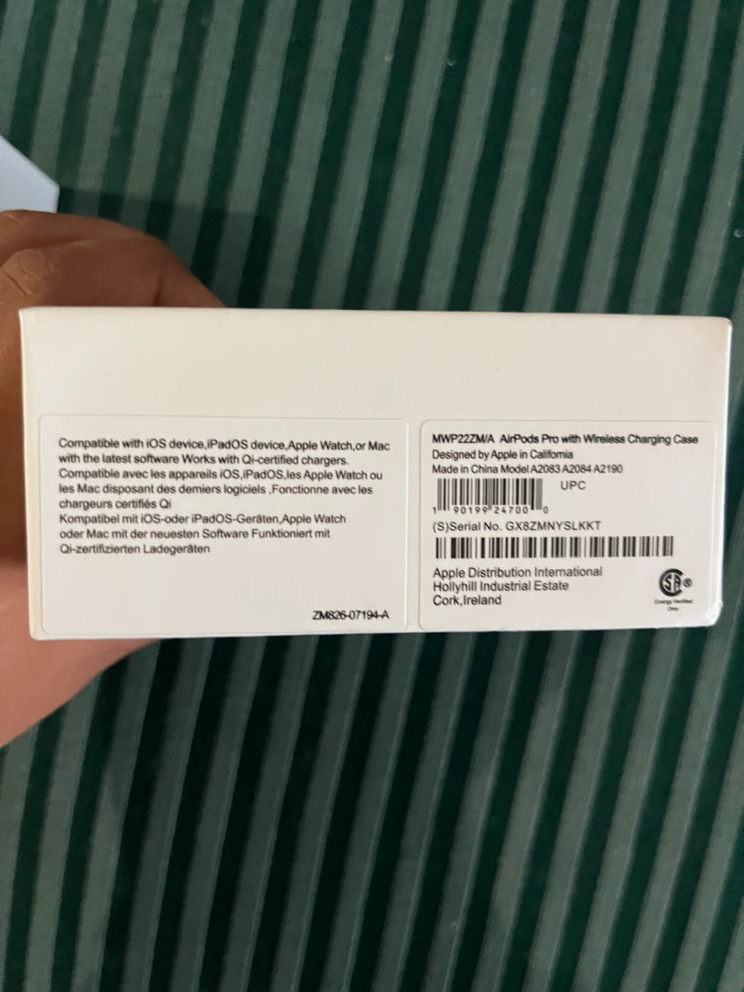 Apple AirPods Pro (1st Gen) with Wireless Charging Case - photo 5
