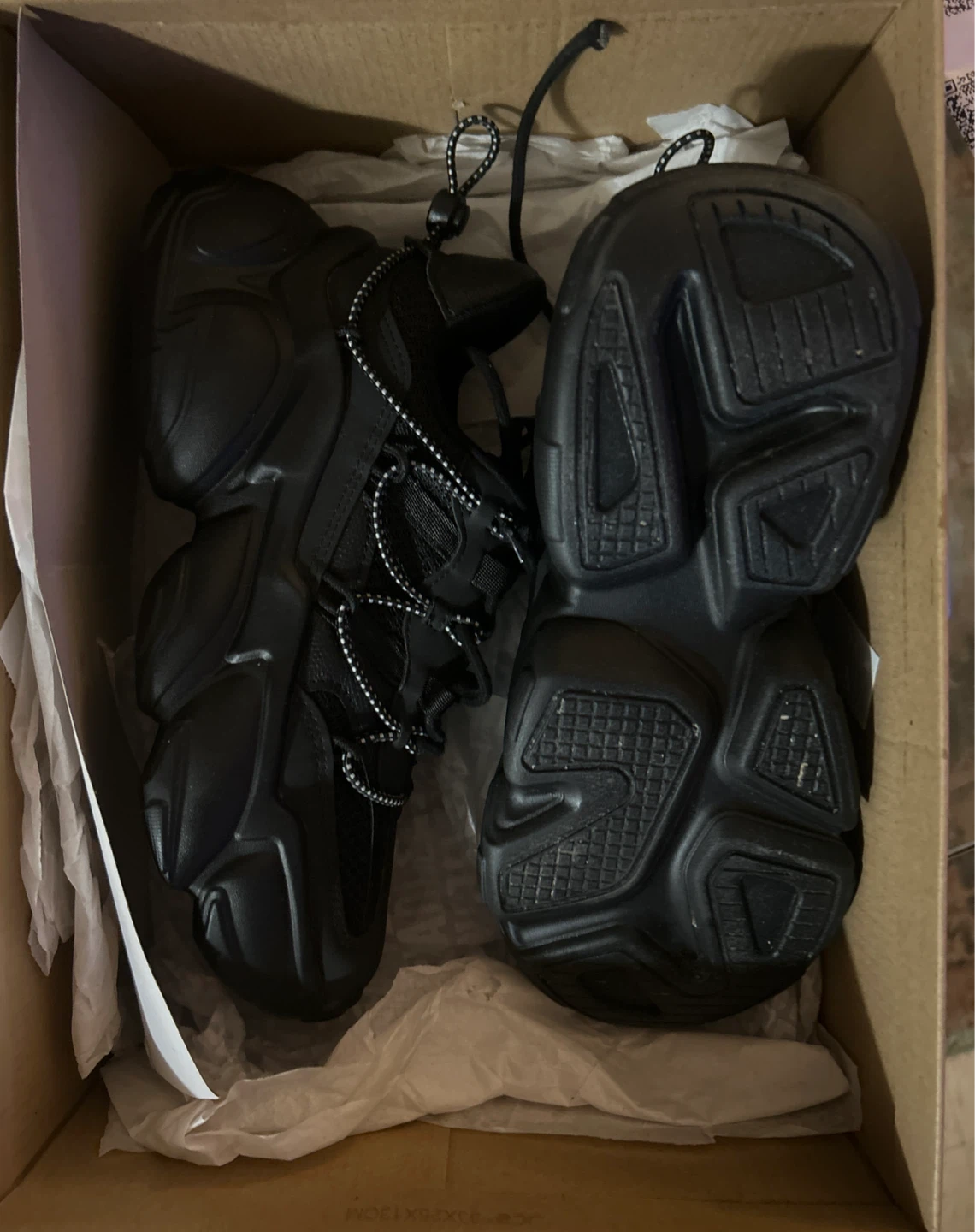 Steve Madden Black Chunky Sneakers - photo 2
