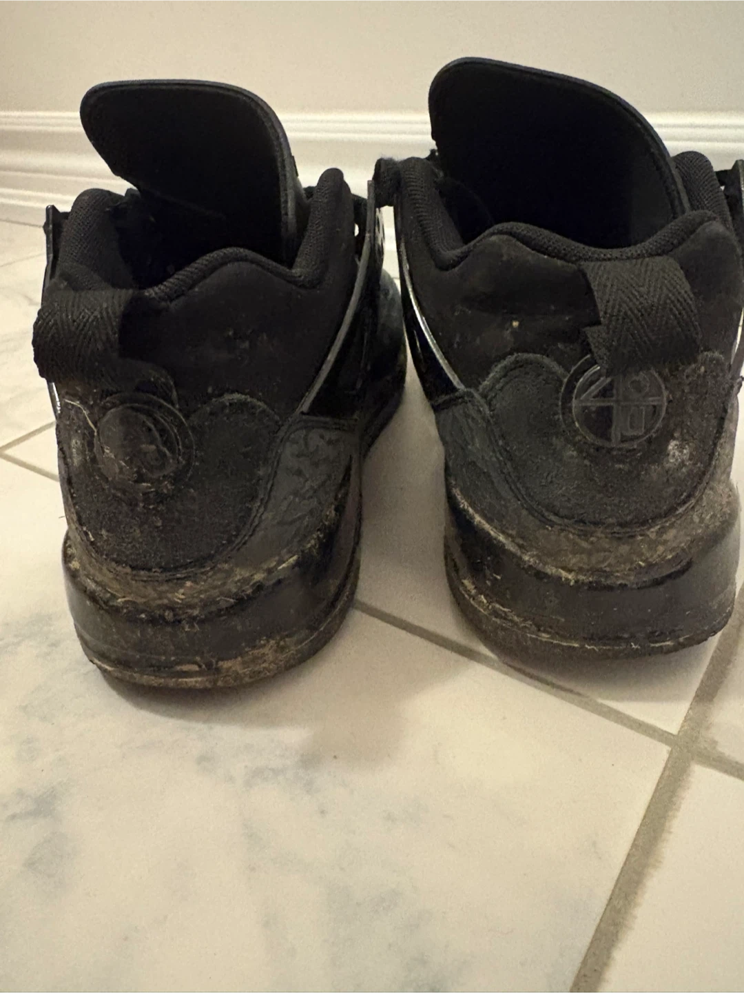 Nike Jordans size 7 - photo 3