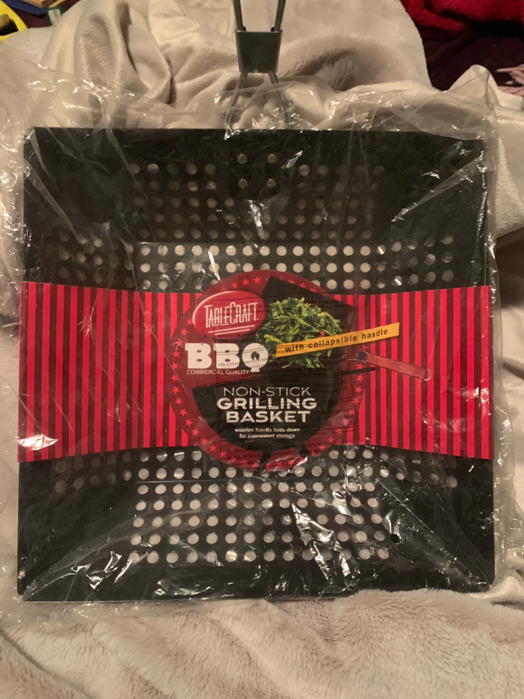 TableCraft Non-Stick BBQ Grilling Basket with Collapsible Handle