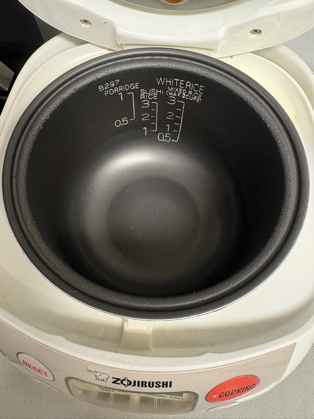 Zojirushi NS-VGC05 Multi-Menu Rice Cooker - photo 2