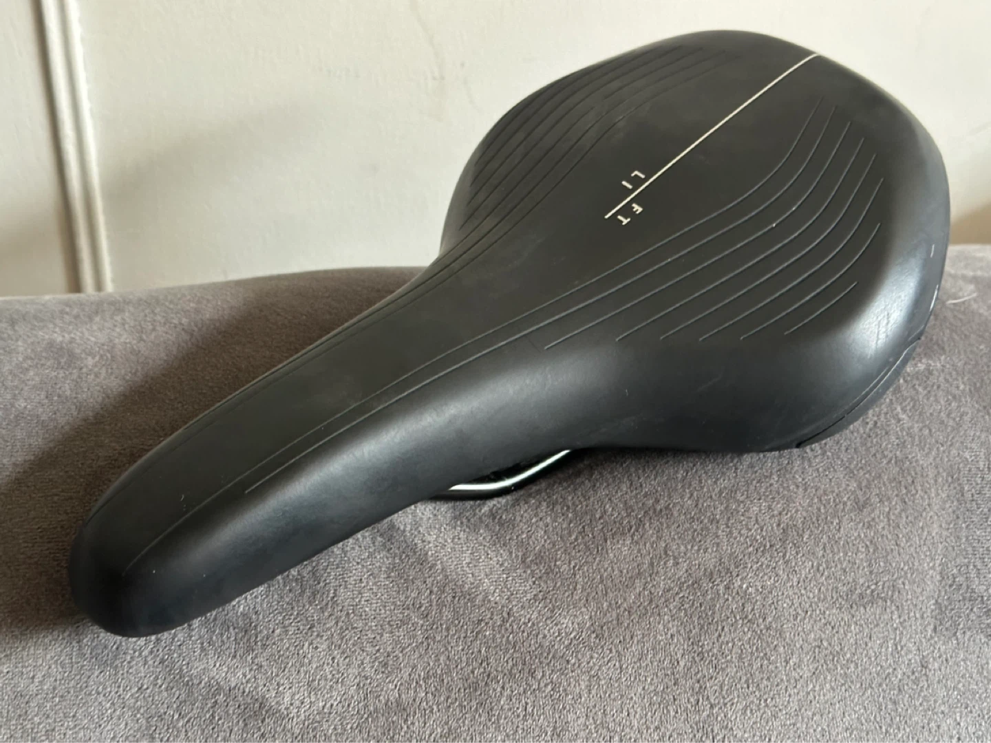 Selle Royal Bicycle Lift SR saddle
