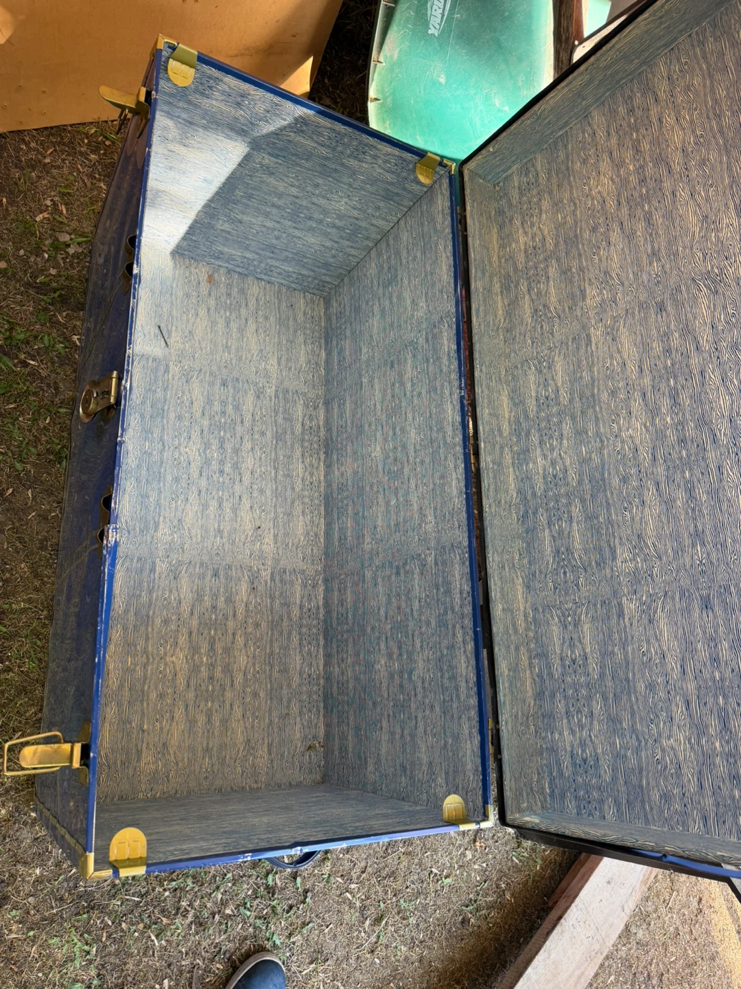 Vintage Blue Steamer Trunk - photo 2
