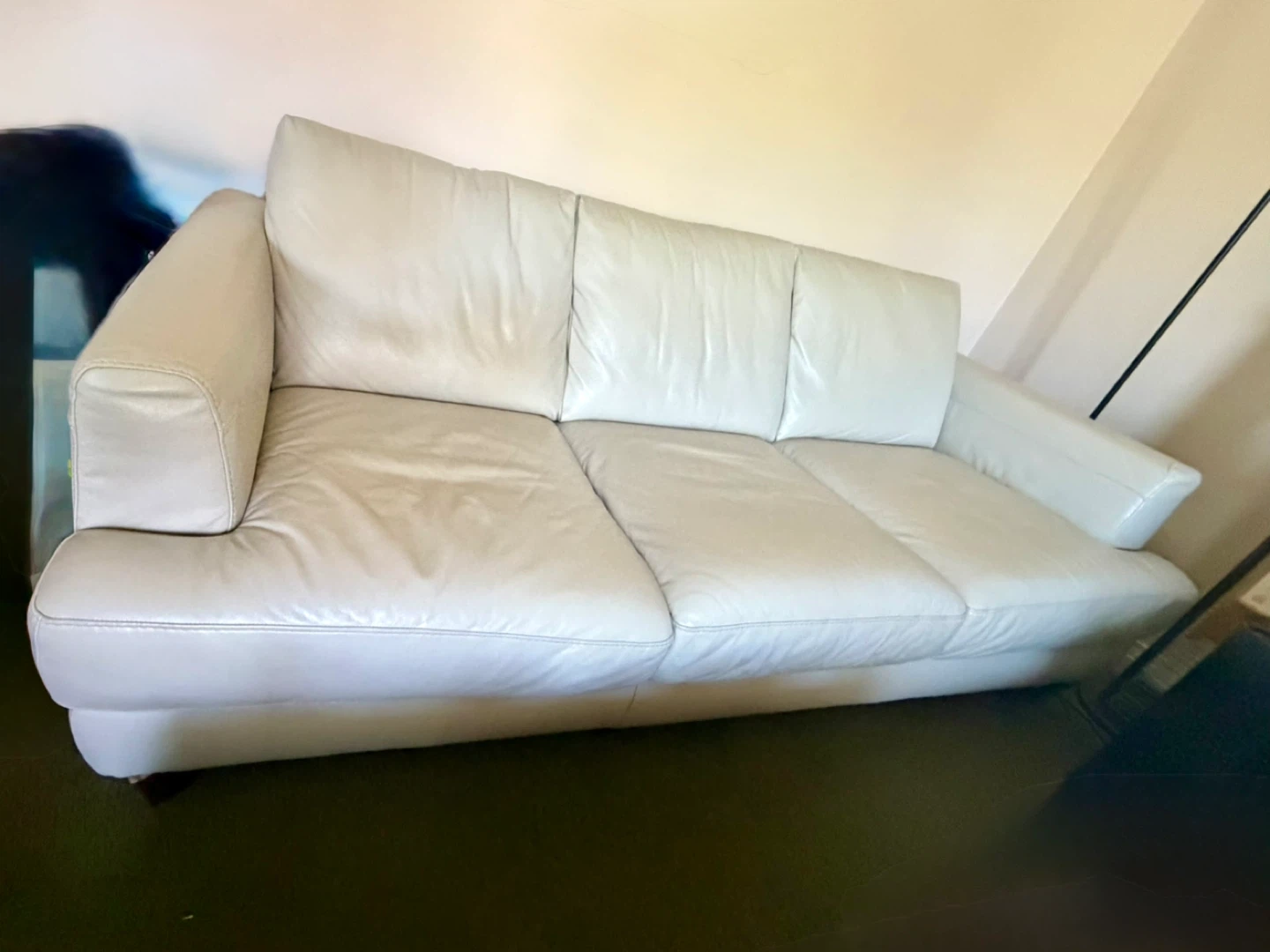 White Leather 3-Seater Sofa - photo 4