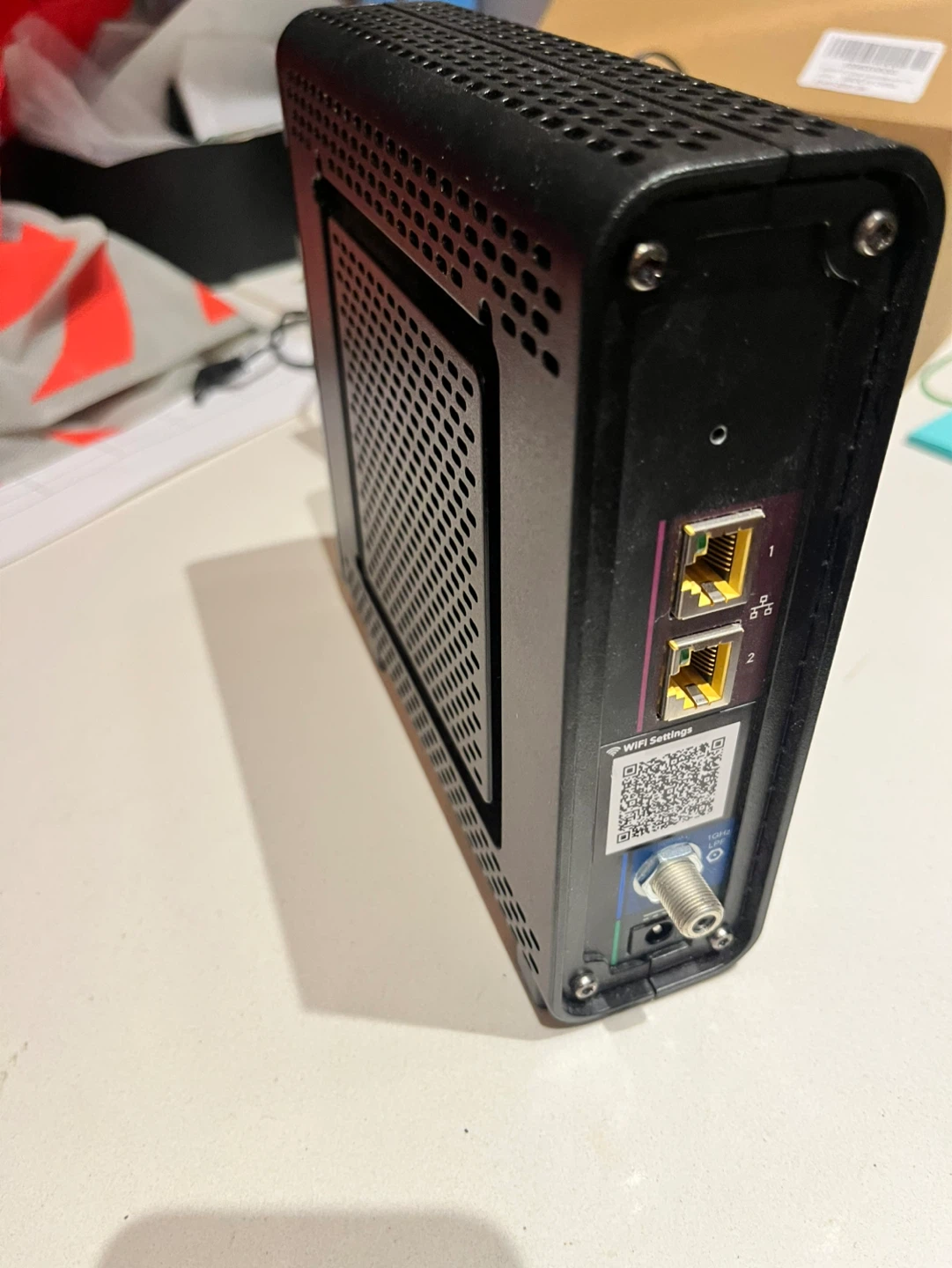 Router modem combo: ARRIS SURFboard - photo 2