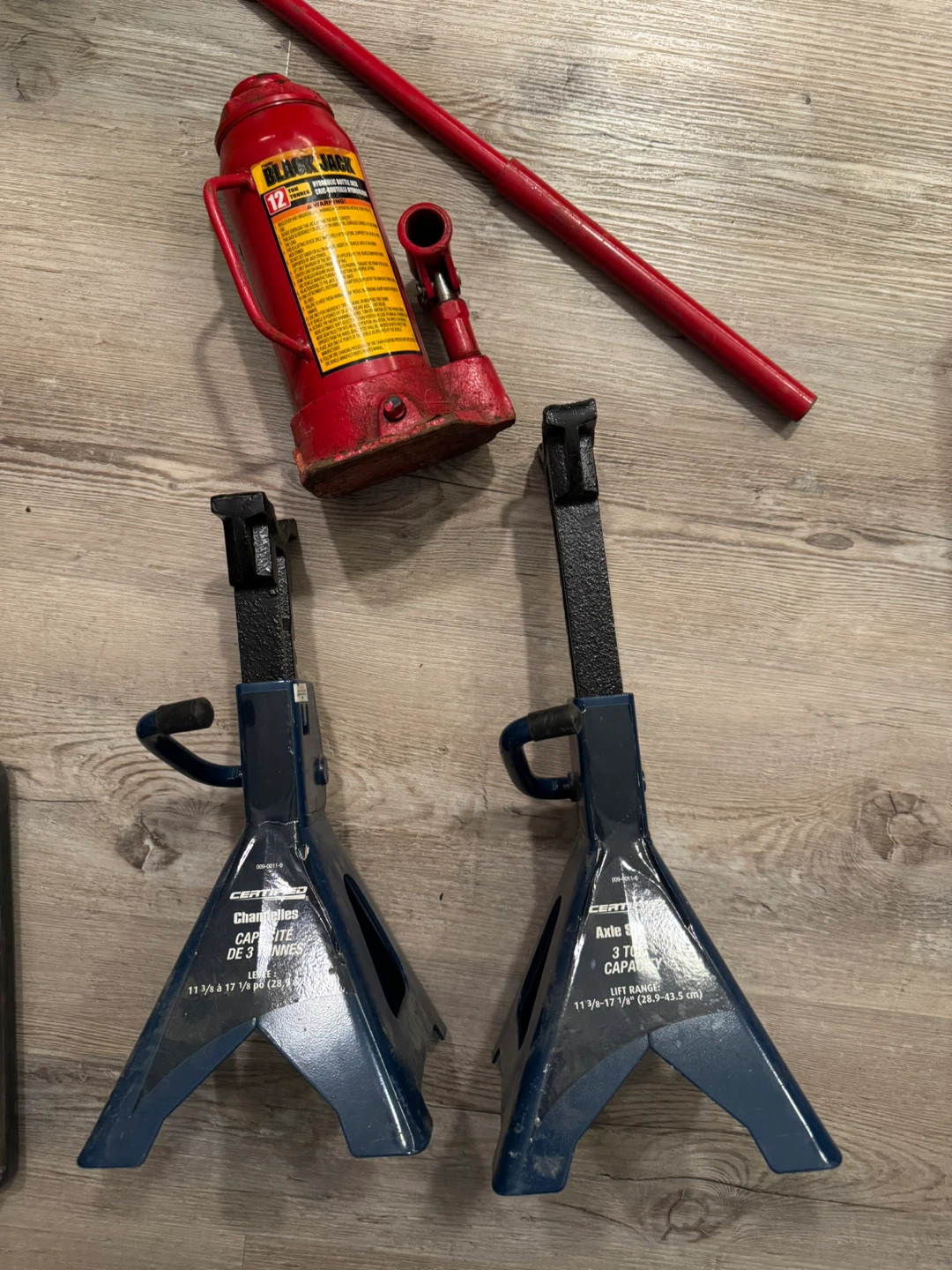 Blackjack 12 Ton Bottle Jack and 3 Ton Axle Stands