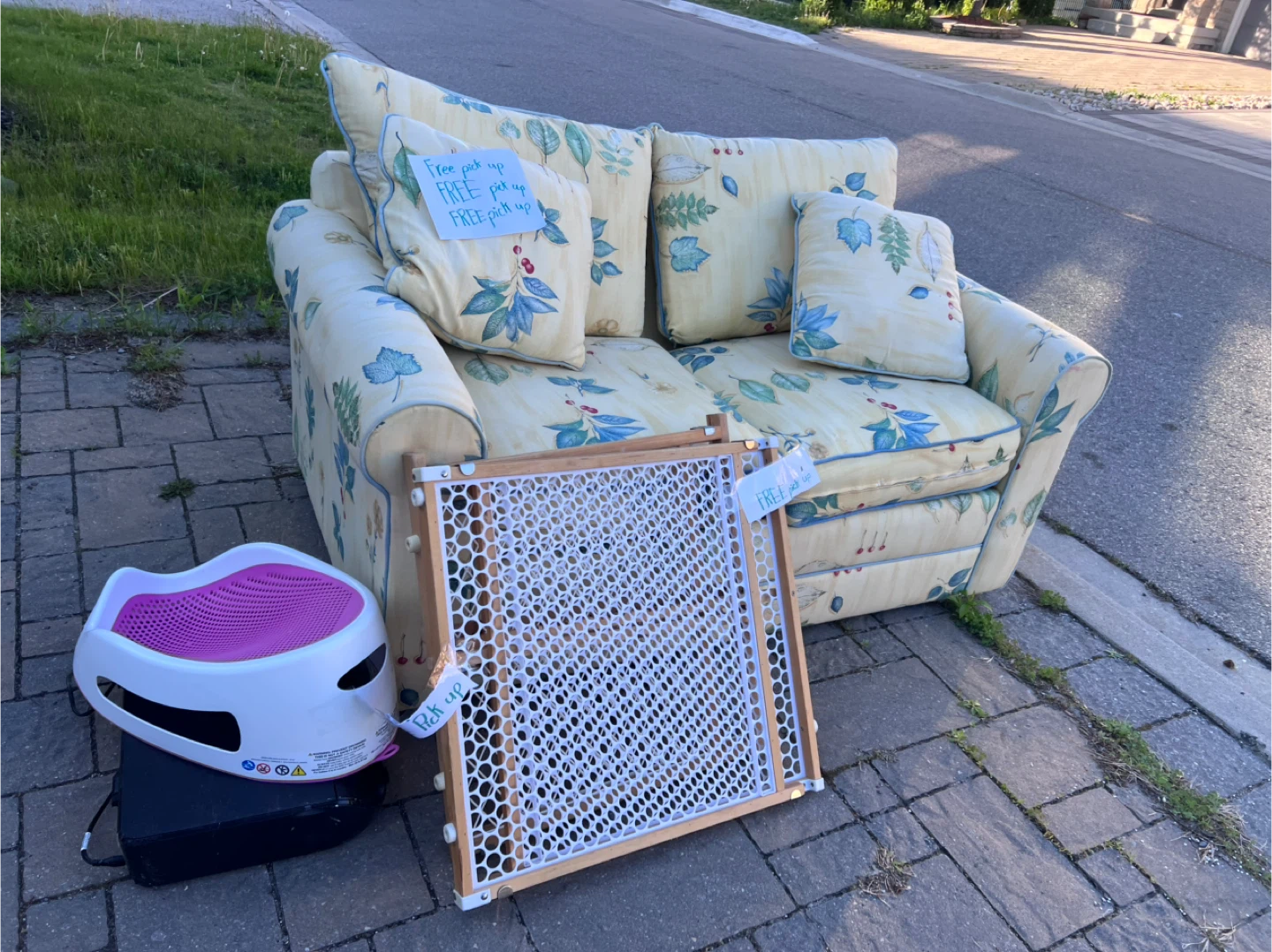 Floral Print Loveseat Sofa