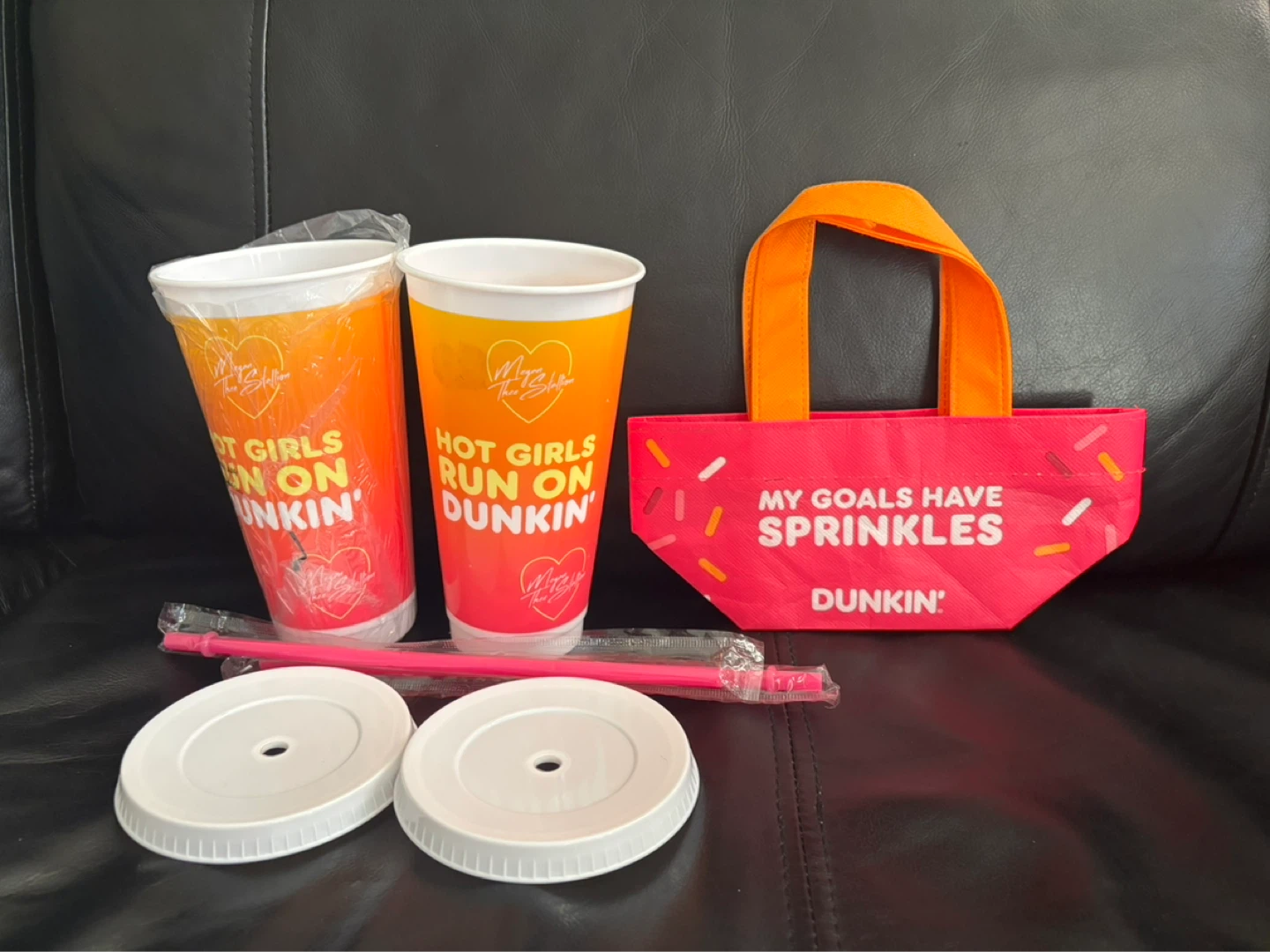 Dunkin' x Megan Thee Stallion Mini Tote Bag - photo 5
