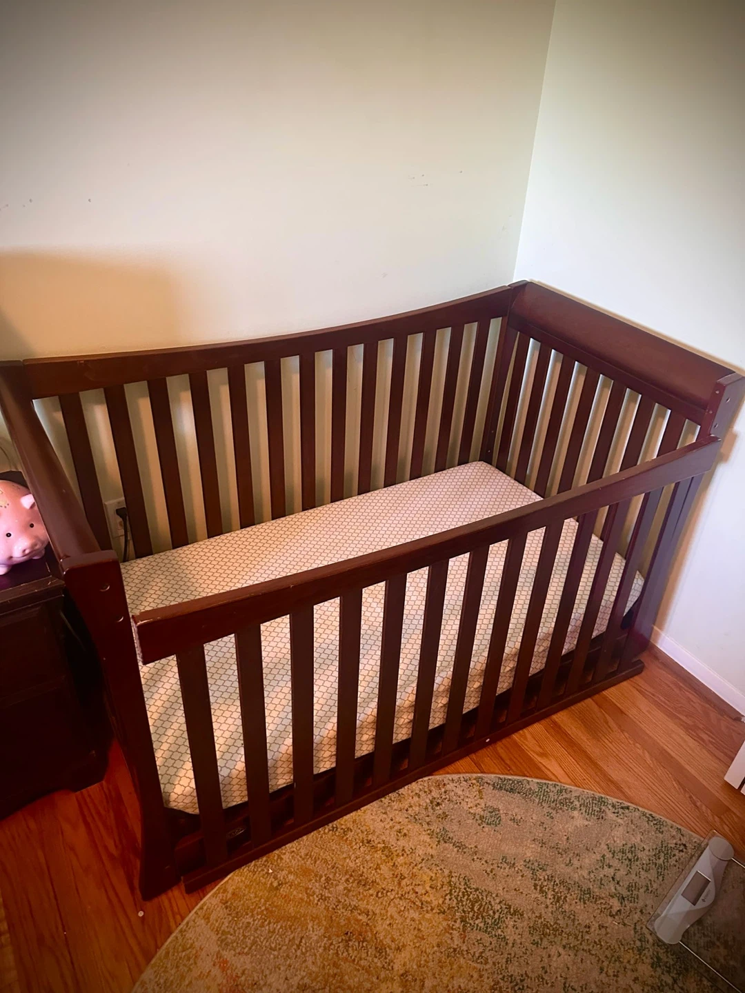 Graco Crib - photo 5