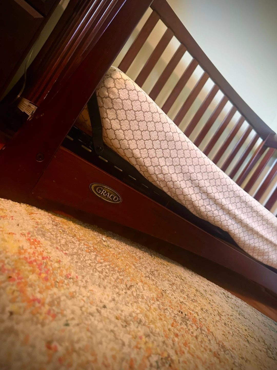 Graco Crib - photo 3