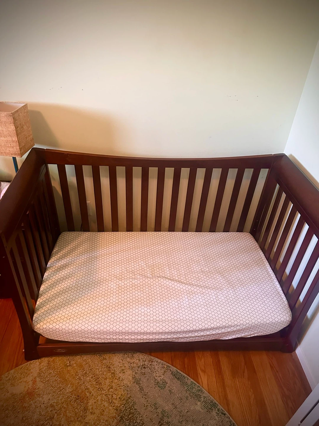 Graco Crib - photo 2
