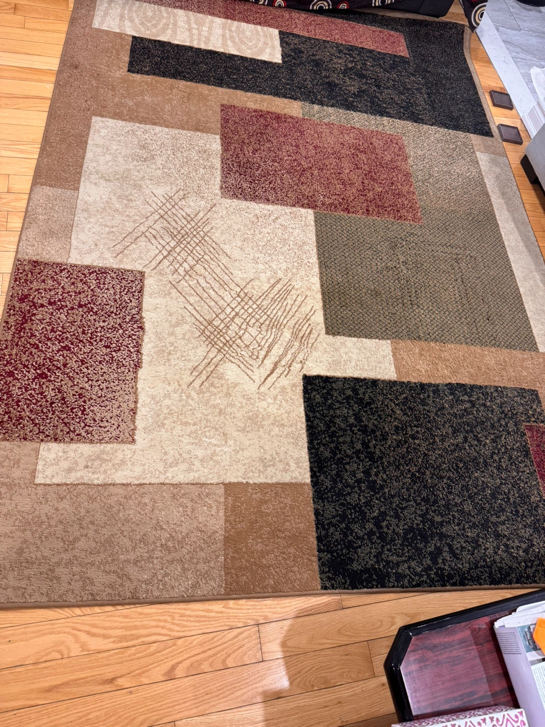 Modern Area Rug - Geometric Pattern