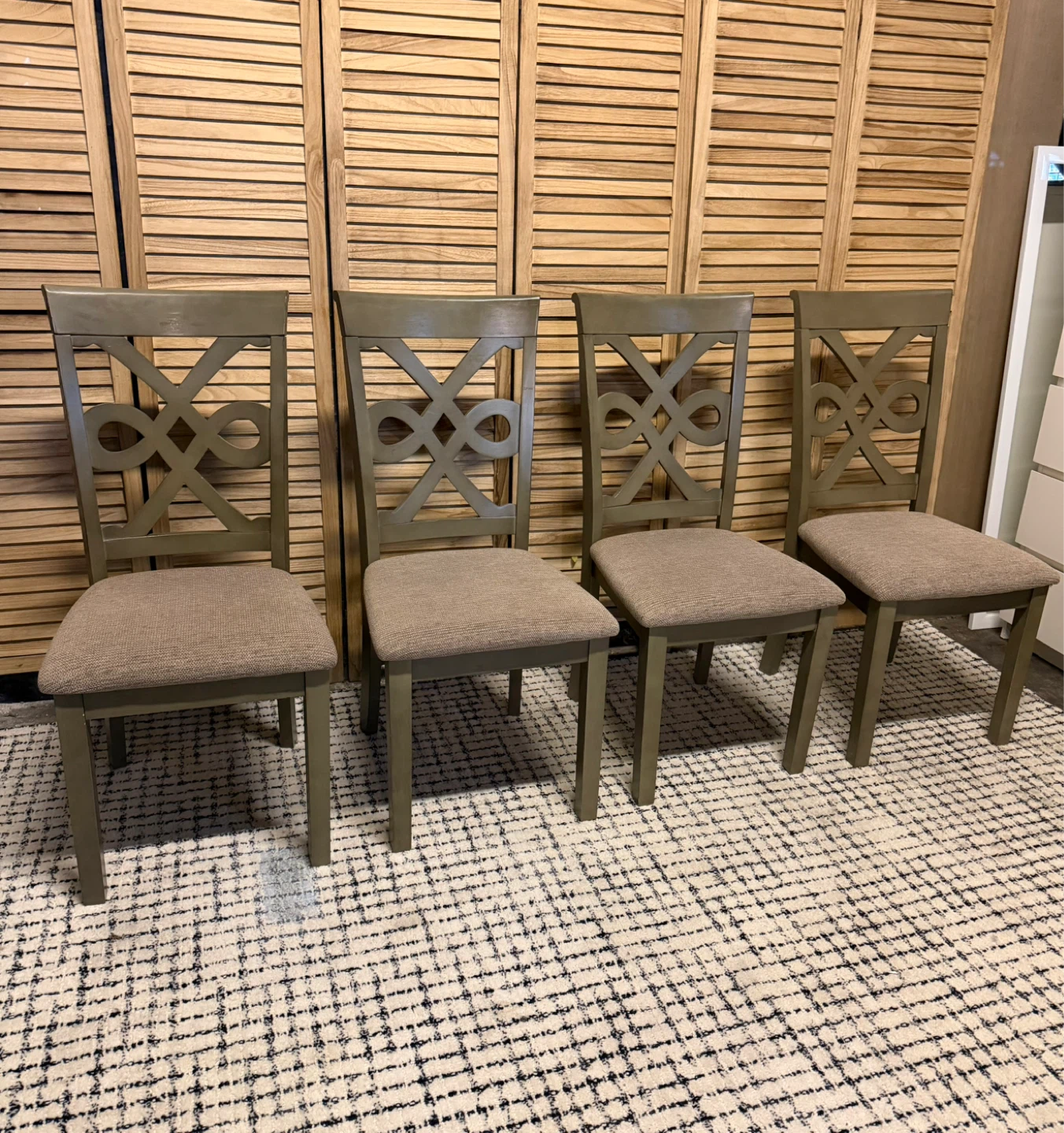 Set of 4 Dining Chairs - photo 2
