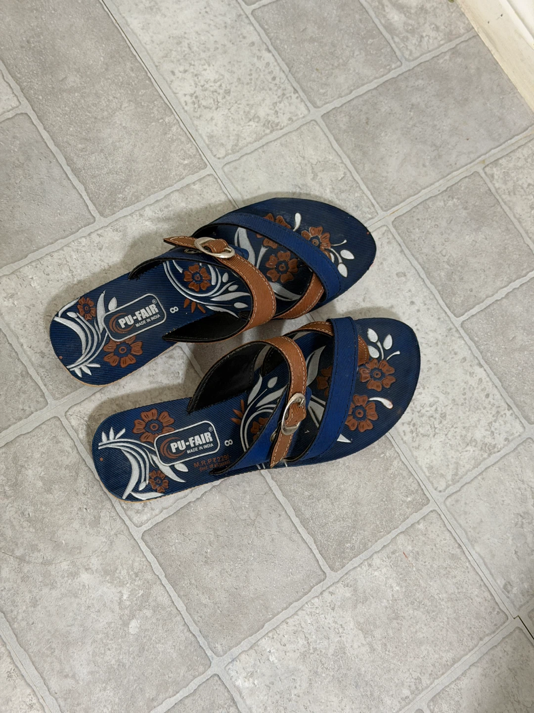 PU-FAIR Blue Floral Sandals Size 8 - photo 3