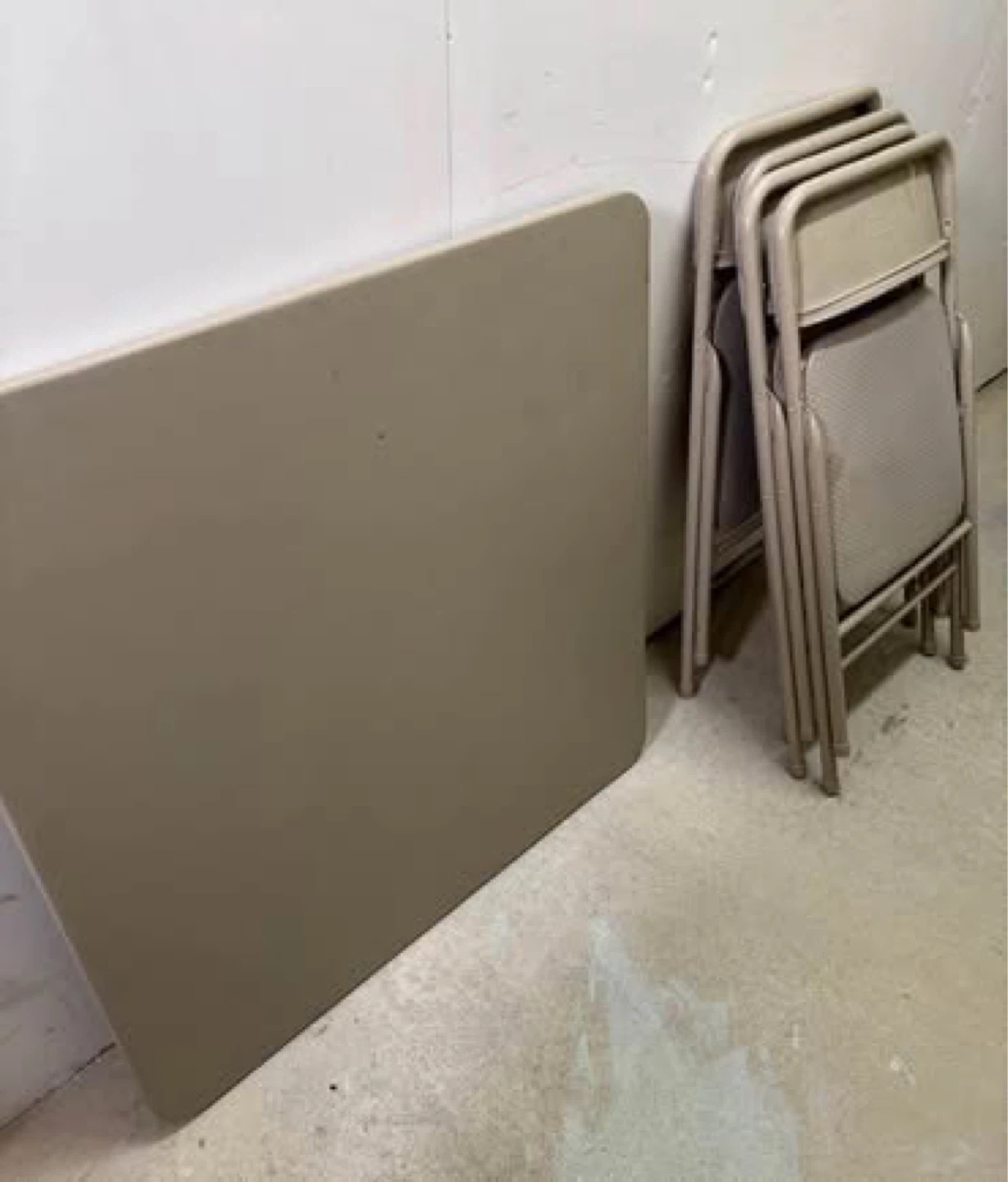 Folding Card Table With 4 Matching Chairs - photo 2
