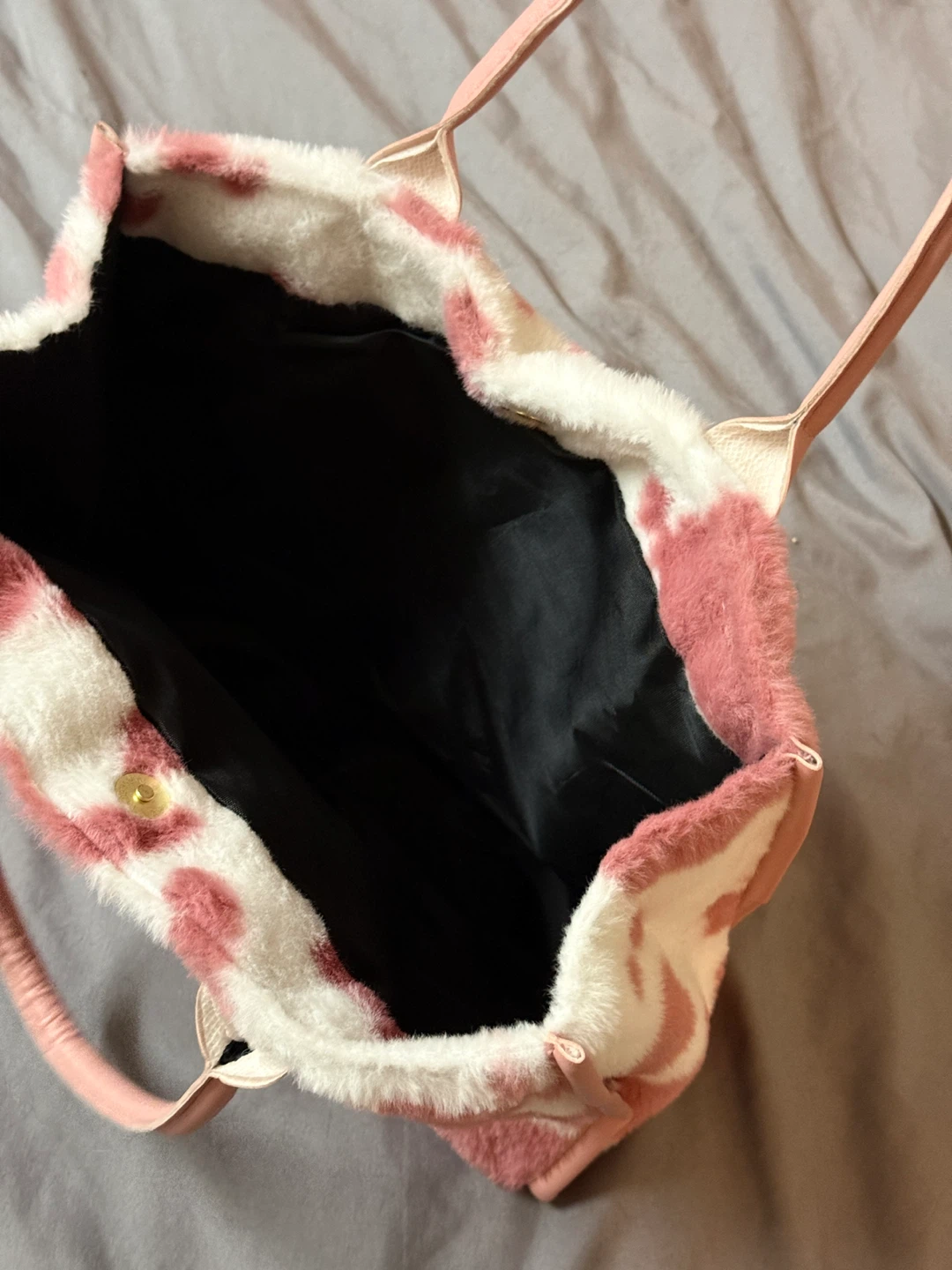 Pink Cow Print Fuzzy Tote Bag - photo 3