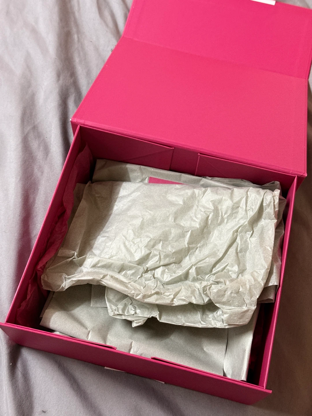 Holt Renfrew Pink Gift Box - photo 2