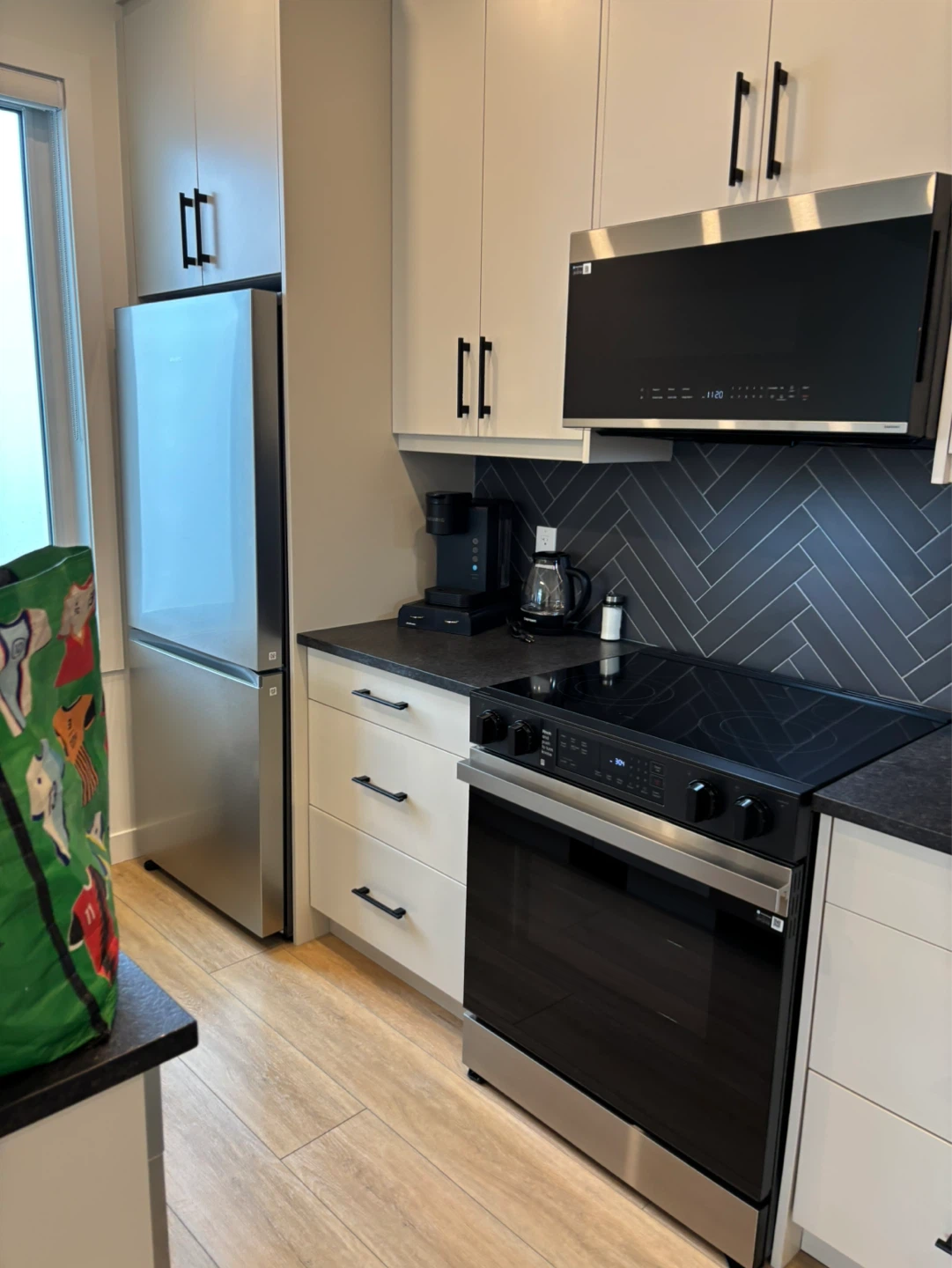 Casual house cleaner needed-experience required - photo 3